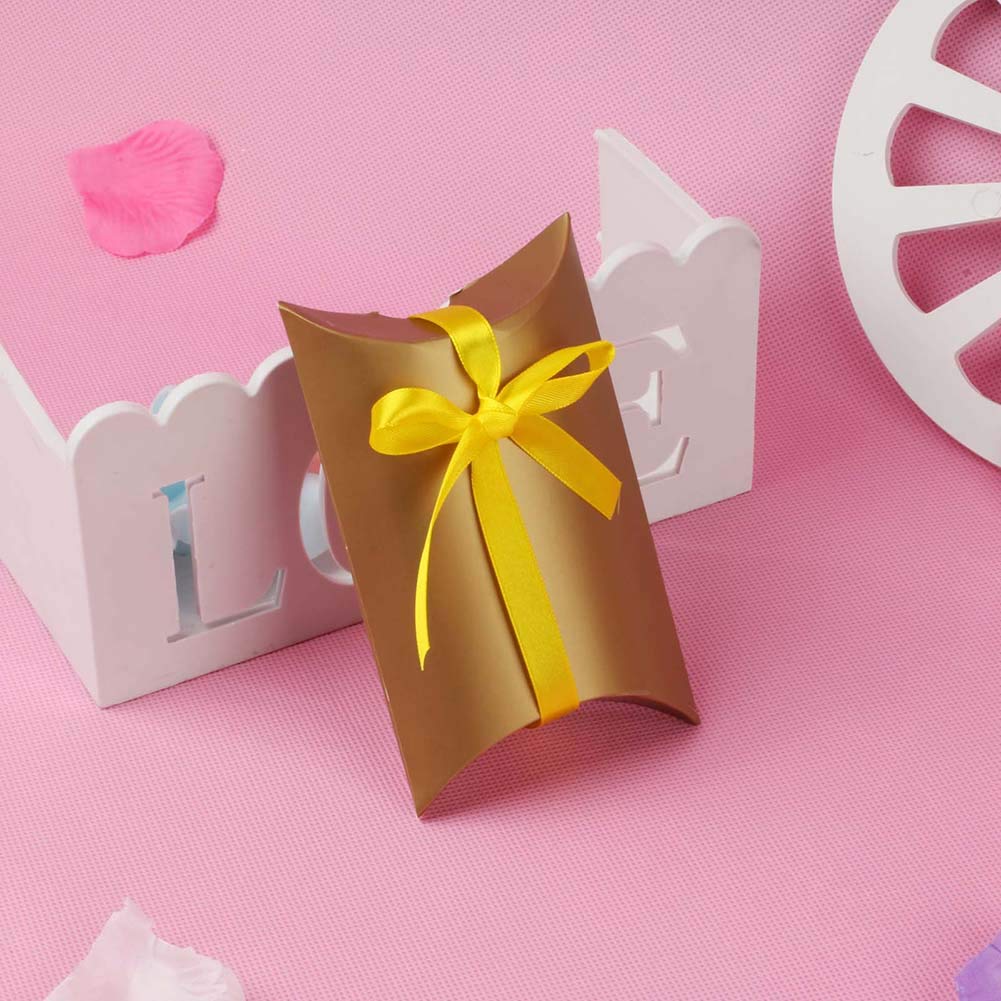 AKOAK 100 Pcs Yellow Wedding Favor Pillow Boxes - Elegant Candy Gift Boxes for Wedding, Birthday & Christmas Parties - Perfect for Wedding Favors, Bridal Showers & Holiday Gift Giving