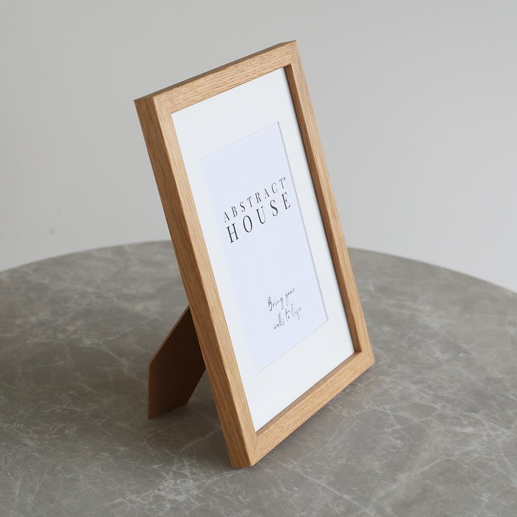 21x30cm Freestanding Oak Wood Picture Frame - Elegant Home & Office Decor for Photos, Artwork & Display