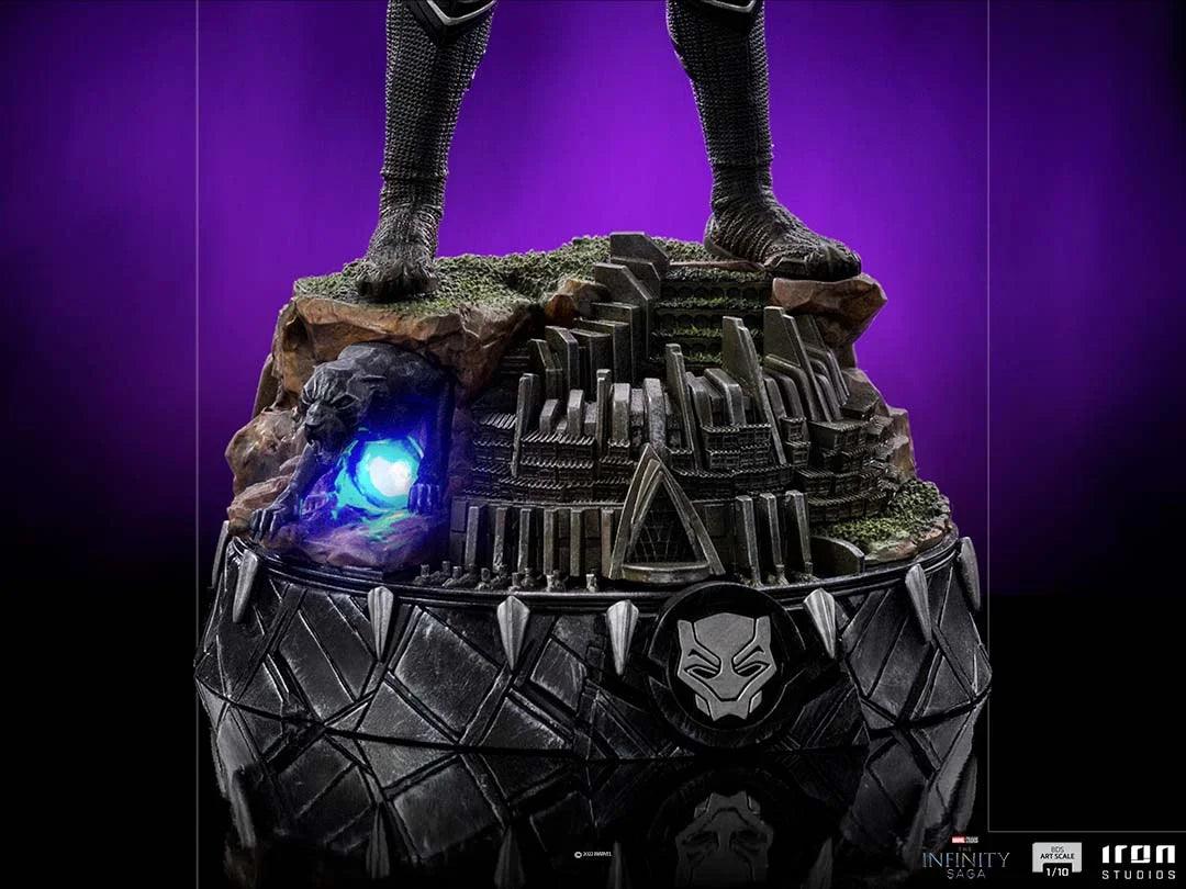 Iron Studios The Infinity Saga Black Panther Deluxe BDS Art Scale 1/10 Statue - Marvel Collectible Figure for Display & Home Decor