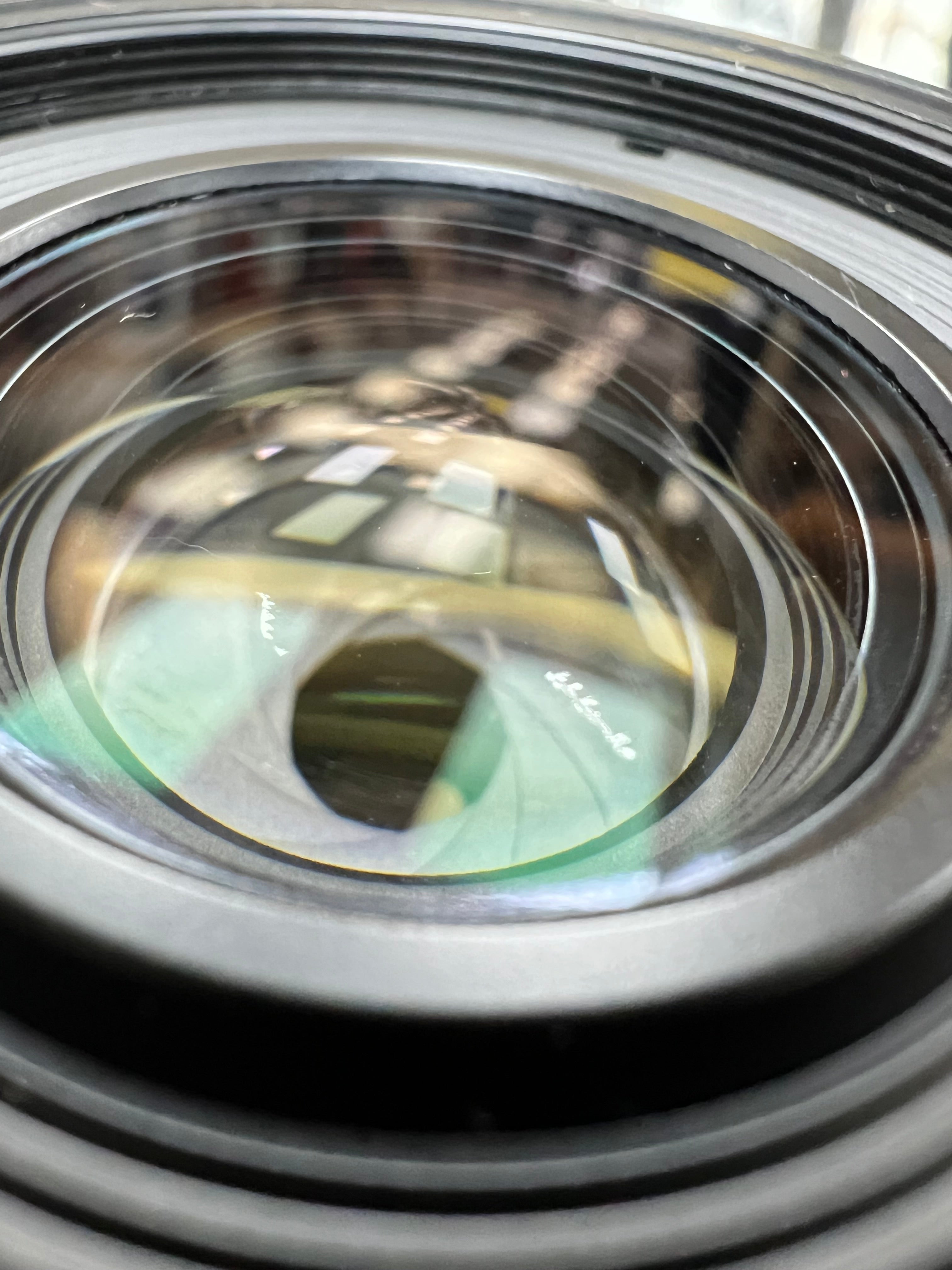 Canon RF 35mm f/1.8 IS Macro STM Lens - Fast Aperture Prime Lens for Full Frame Mirrorless Cameras | Great for Portrait, Low Light & Macro Photography | Used Condition