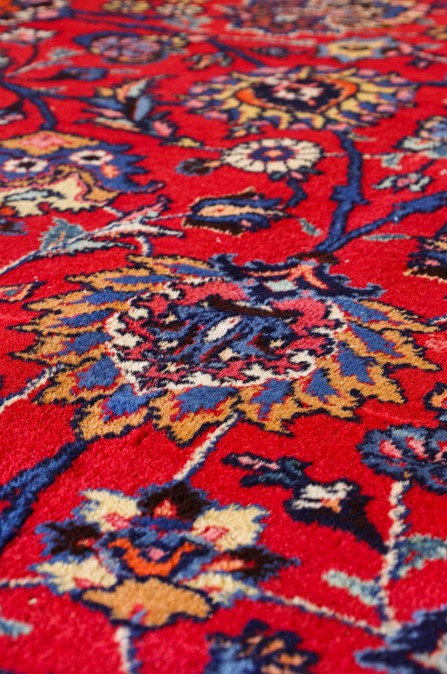 Handwoven Antique Mashad Traditional Persian Rug - J78396 | Perfect for Living Room, Bedroom & Home Decor