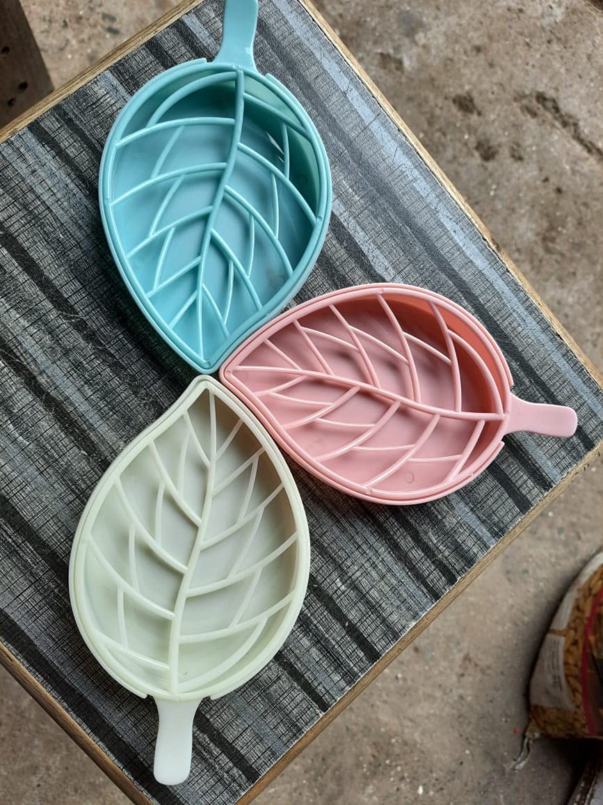 iSTAR Plastic 3-Piece Leaf Shaped Double Layer Soap Dish Set - Bathroom Organizer for Shower, Sink, and Countertop (Pink, Blue, Green) - Perfect for Home, Hotel, and Spa Decor