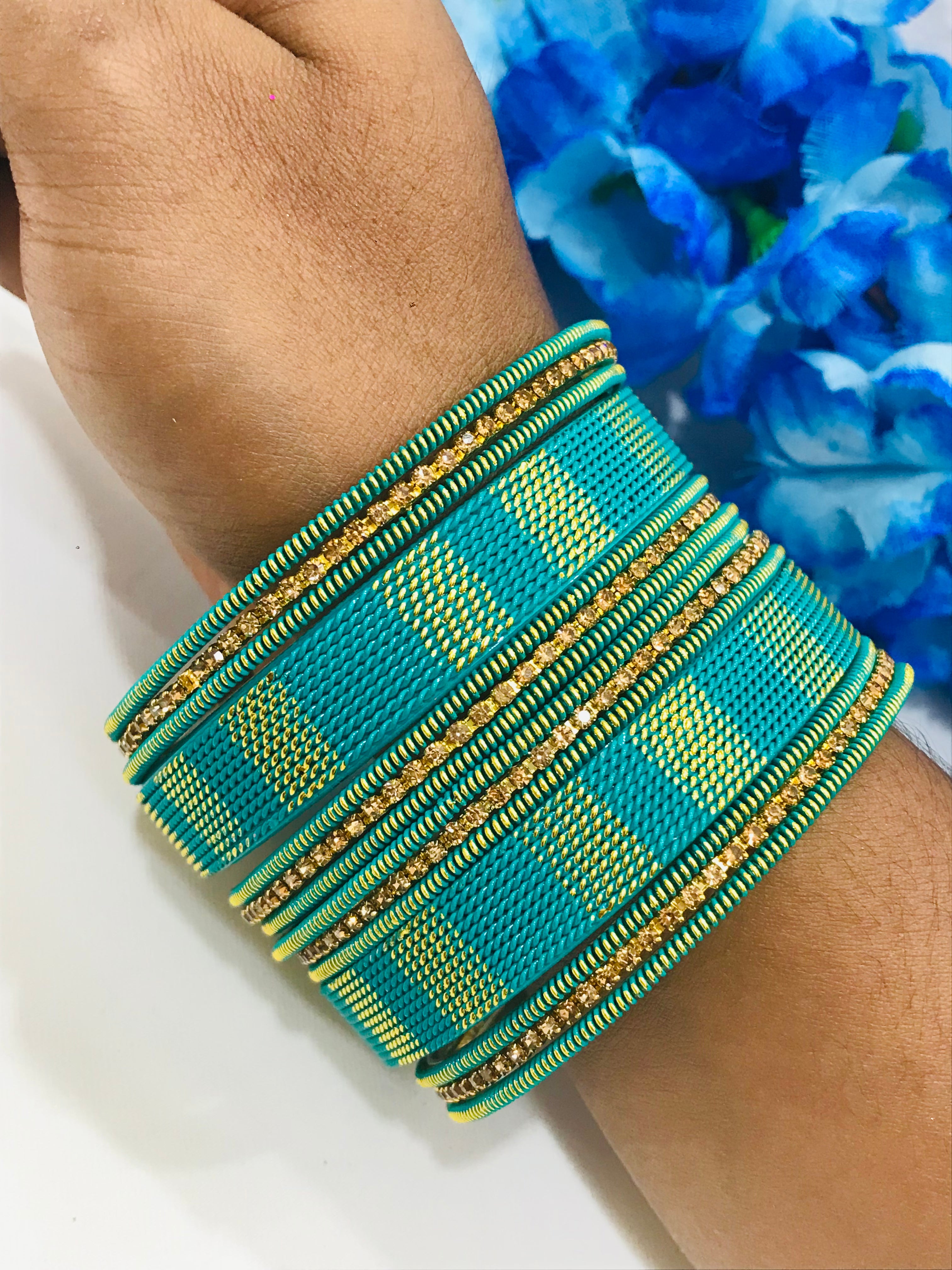 Stylish Teal Green Spiral Metal Bangles for Women - Fashion Jewelry Accessory for Parties, Weddings & Everyday Wear