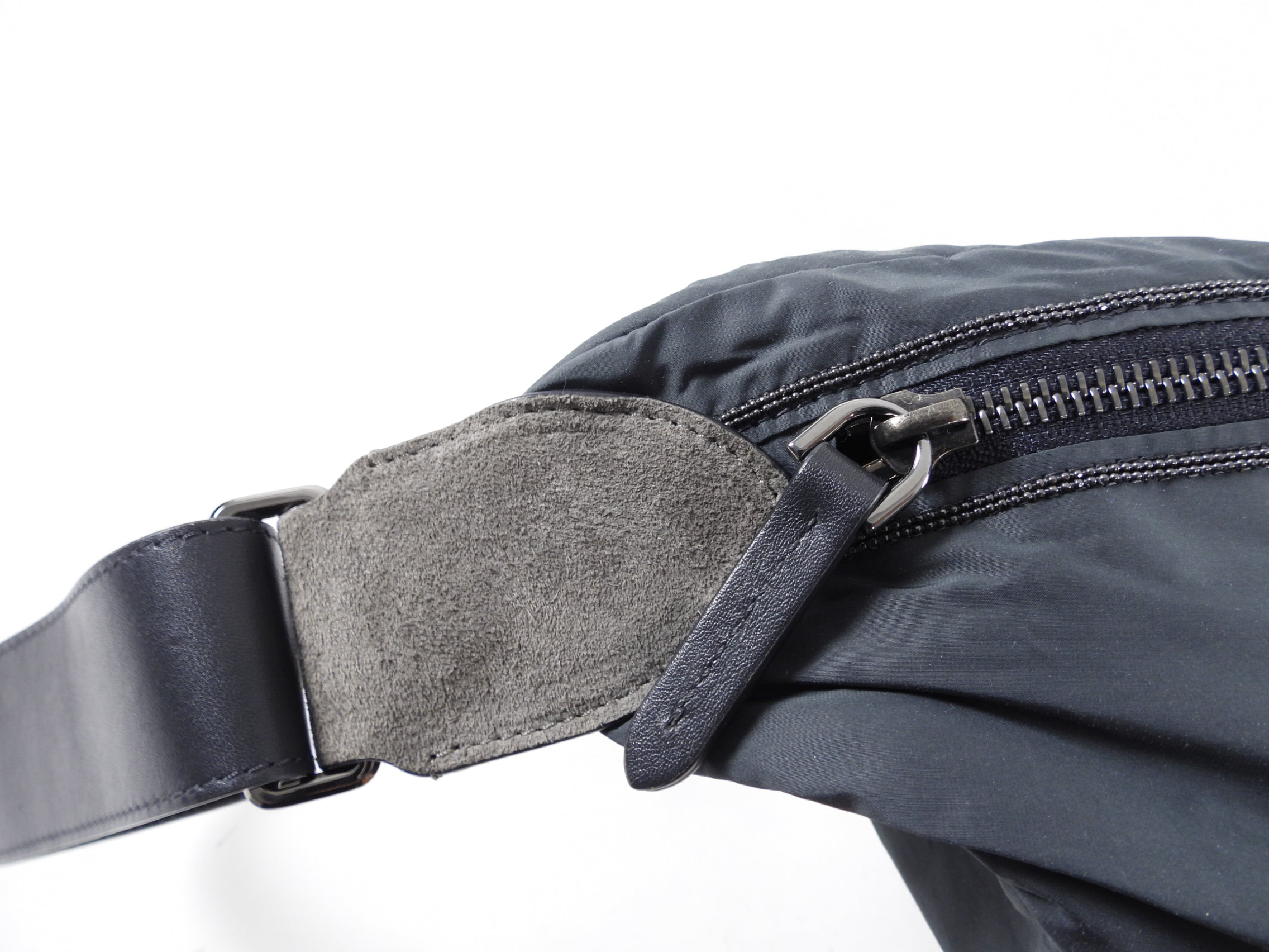 Brunello Cucinelli Grey Nylon Large Body Bag for Men & Women - Stylish Travel Duffel Bag for Gym, Work, Weekend Getaways & Outdoor Adventures