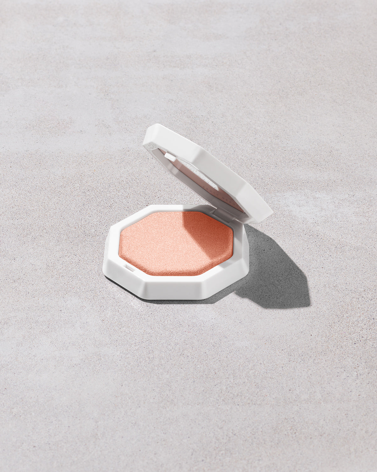 Demi'glow Light Diffusing Highlighter - Natural Glow Makeup for Cheekbones & Face Contouring | Perfect for Everyday Wear & Special Occasions