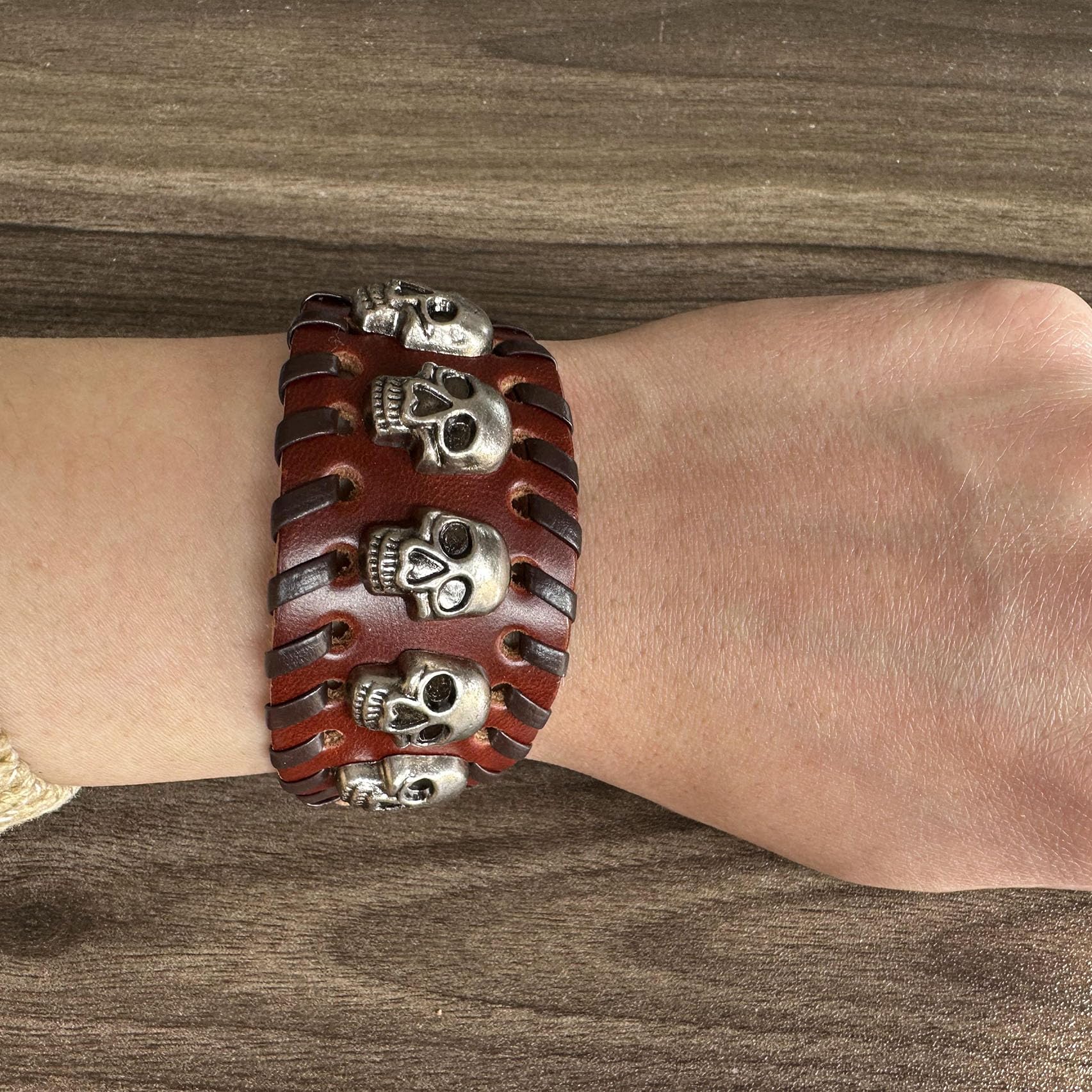 Punk Rock Skull Bracelet - Adjustable Braided Faux Leather Wristband with Belt Buckle - Gothic Arm Cuff for Men & Women - Perfect for Concerts, Halloween & Rock Fashion