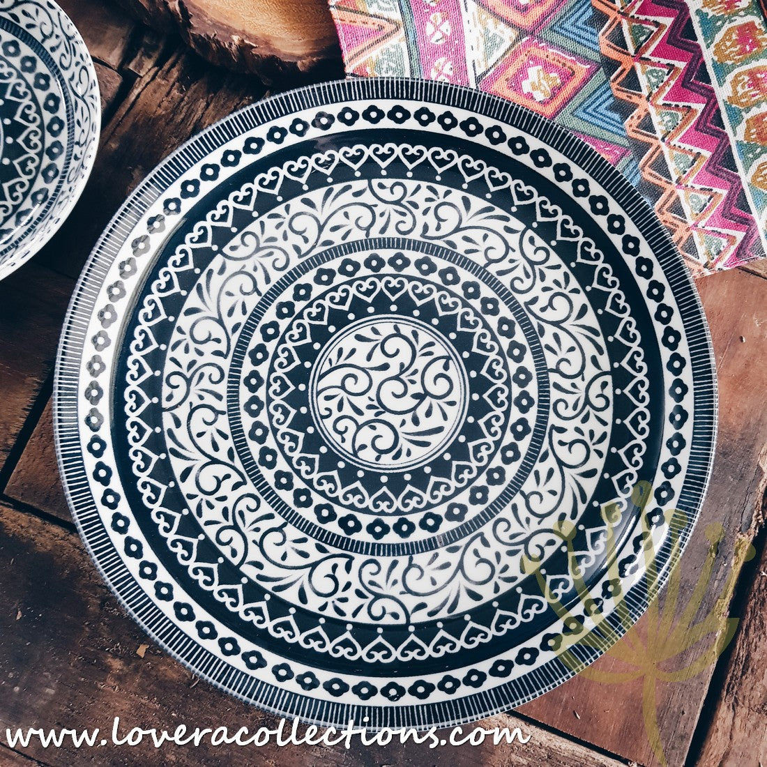 Awasaka Japan Black & White Tribal Dinnerware Set - Modern Ceramic Plates & Bowls for Dining, Entertaining & Home Decor (50% Off Sale)