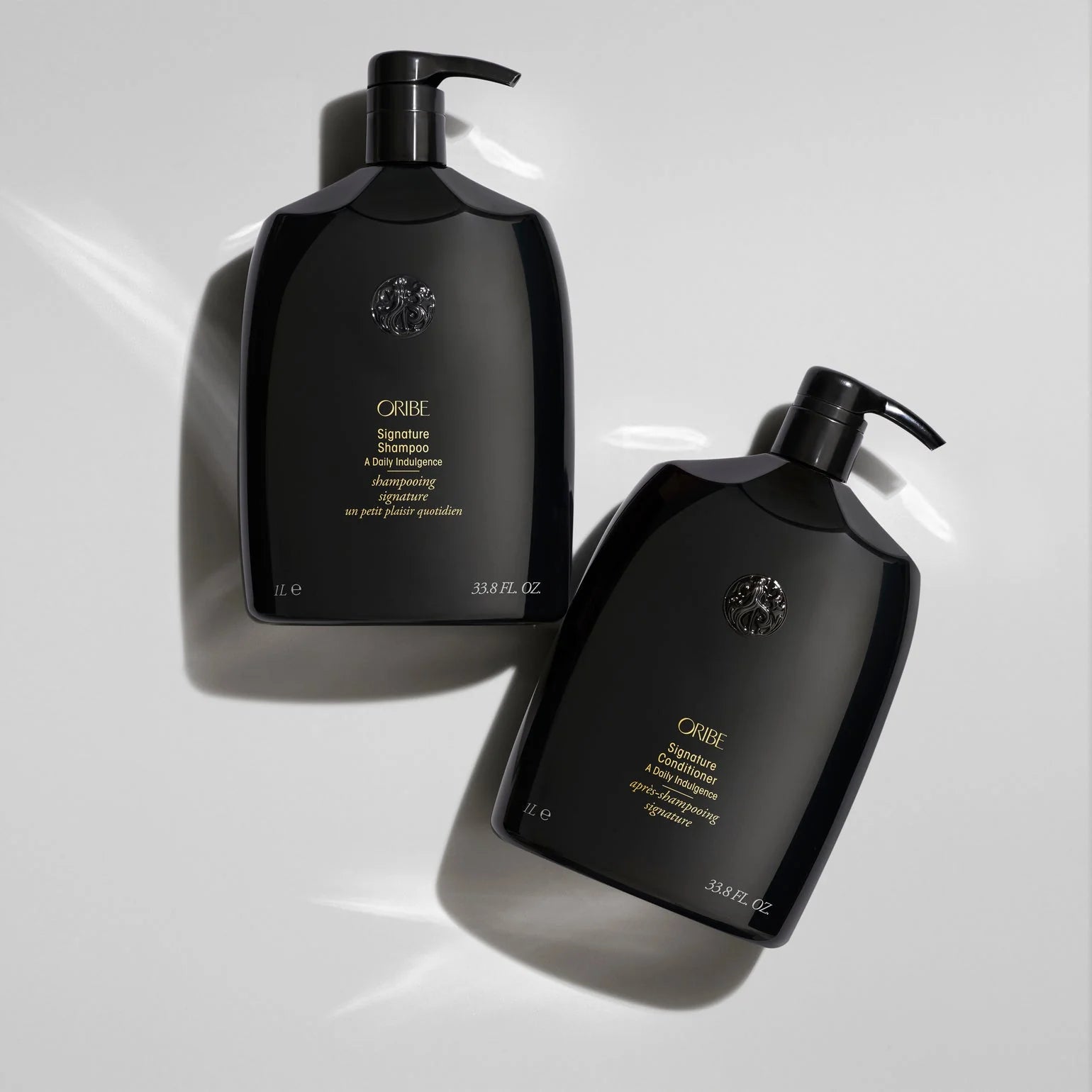 Signature Shampoo for All Hair Types - Moisturizing & Volumizing Hair Care - Perfect for Daily Use & Salon-Quality Results at Home