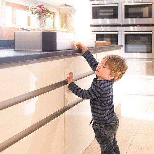 Qdos Heat-Resistant Stove Guard - Self-Adhesive Kitchen Safety Protector for Gas & Electric Stoves - Prevents Burns & Spills While Cooking