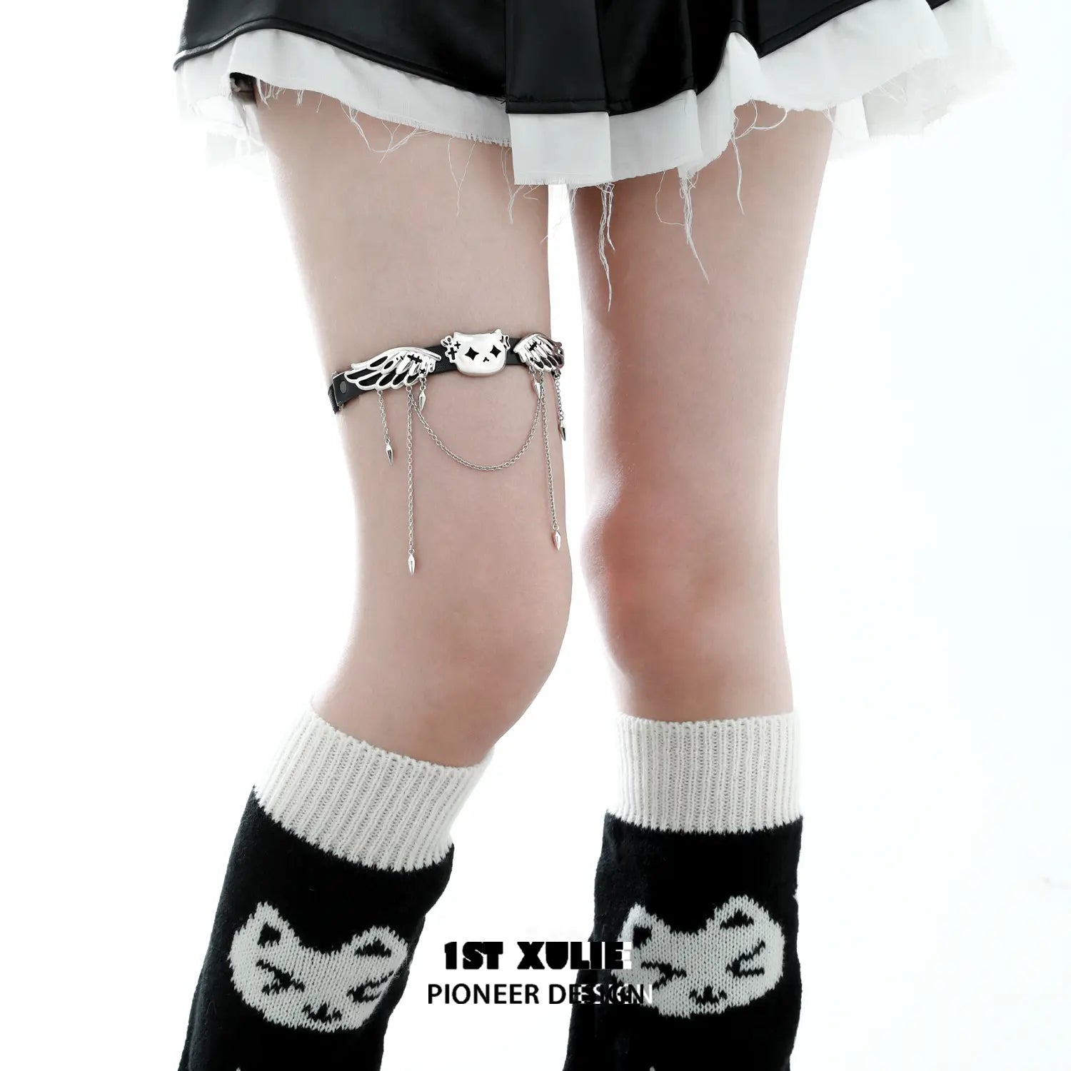Angel Cuties Ultra Fiber Leather Adjustable Leg Chain & Choker Set - Stylish Body Jewelry for Women, Perfect for Parties, Cosplay and Fashion Accessories