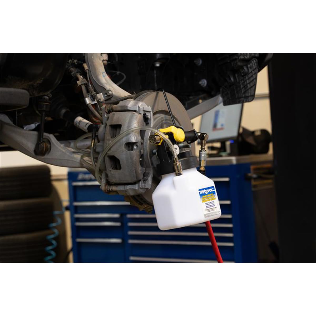 Mityvac MV7102 2.5 Quart Fluid Extractor Dispenser - 120 PSI Air-Powered for Evacuating, Refilling & Bleeding Hydraulic Brake/Clutch Systems | Ideal for Automotive Maintenance & Fluid Transfer in Garages or DIY Projects