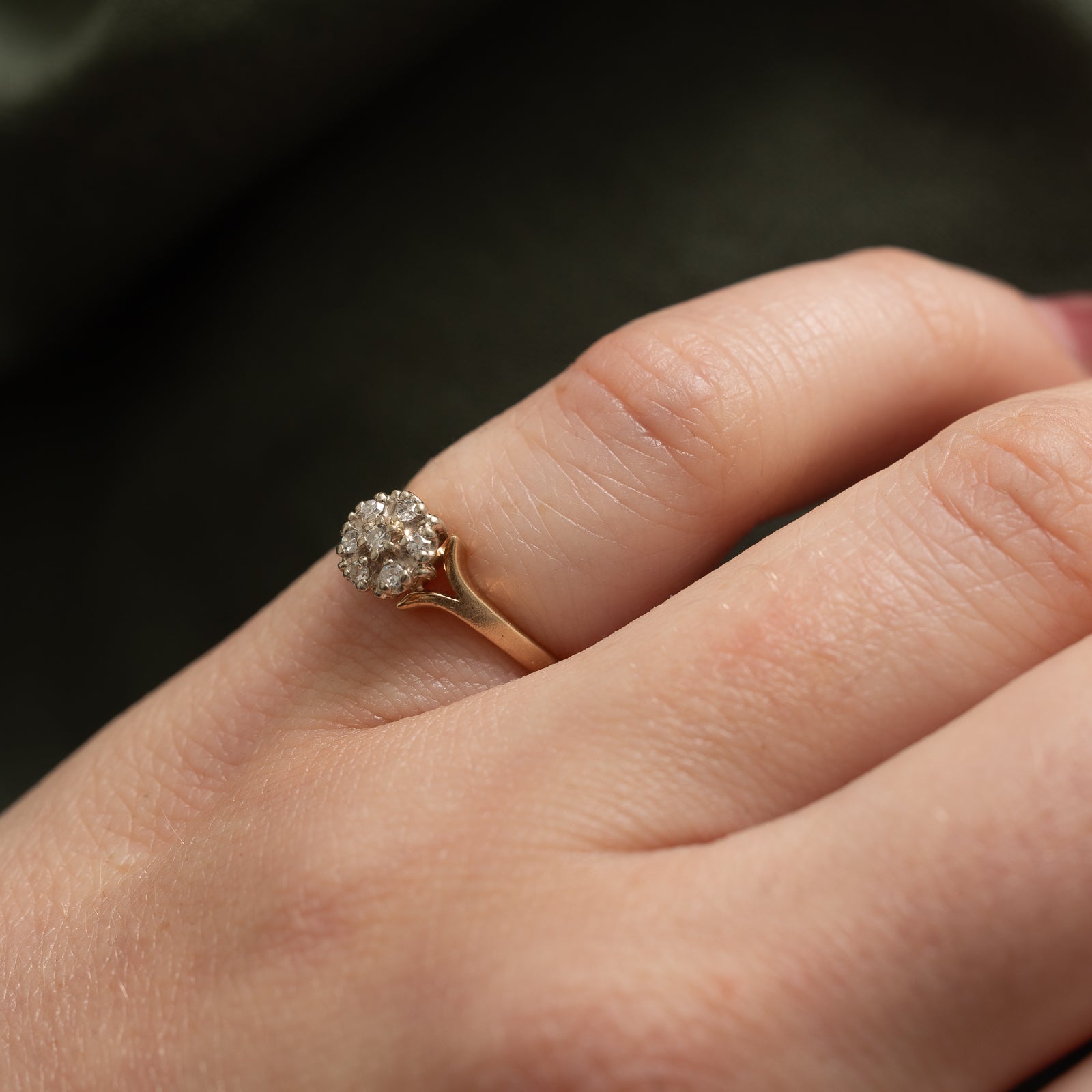 Sparkling Diamond Cluster Ring - 0.10ctw (0.10 Carat Total Weight) - Size 3 - Elegant Wedding Band, Anniversary Gift for Her, Perfect for Engagement, Promise Rings & Special Occasions