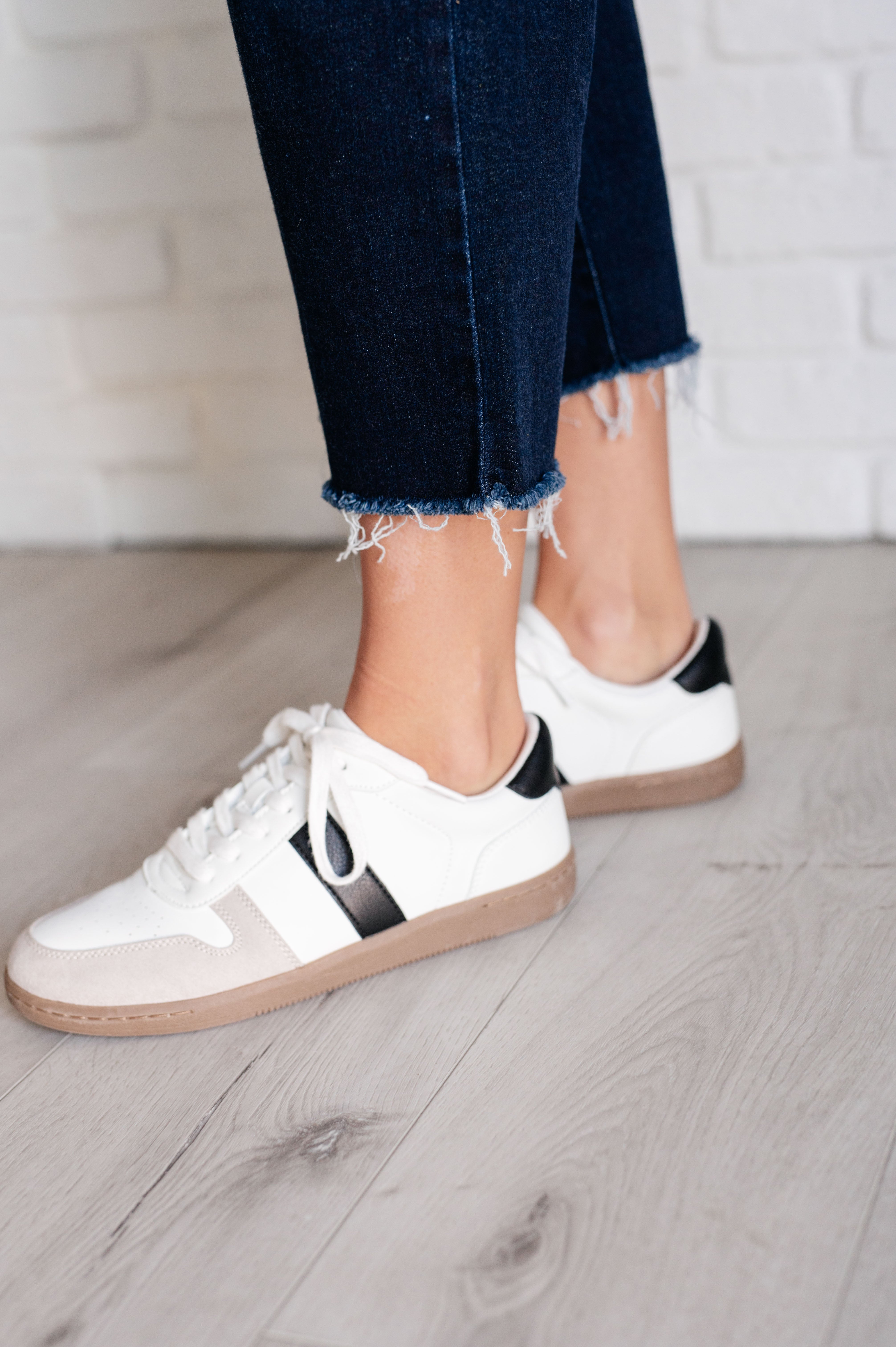 Madeline High Rise Cropped Wide Leg Jeans for Women - Stretch Denim Pants with Comfortable Fit - Perfect for Casual Outfits, Workwear and Street Style Fashion