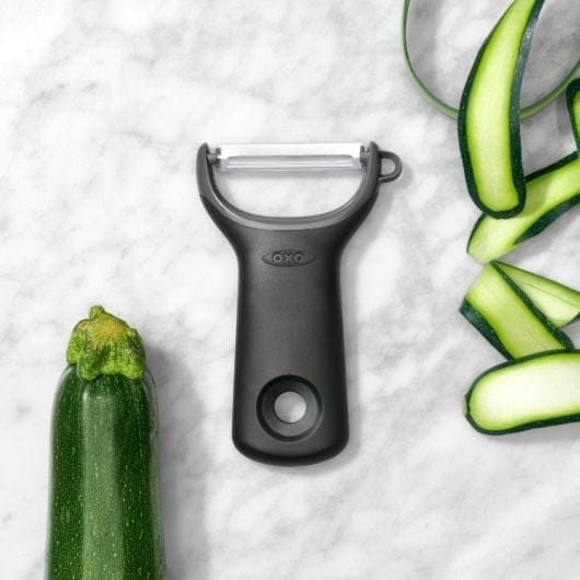 OXO Y-Peeler - Sharp Stainless Steel Vegetable Peeler for Effortless Peeling - Perfect for Potatoes, Carrots, Apples & More - Ideal for Home Kitchen & Professional Use