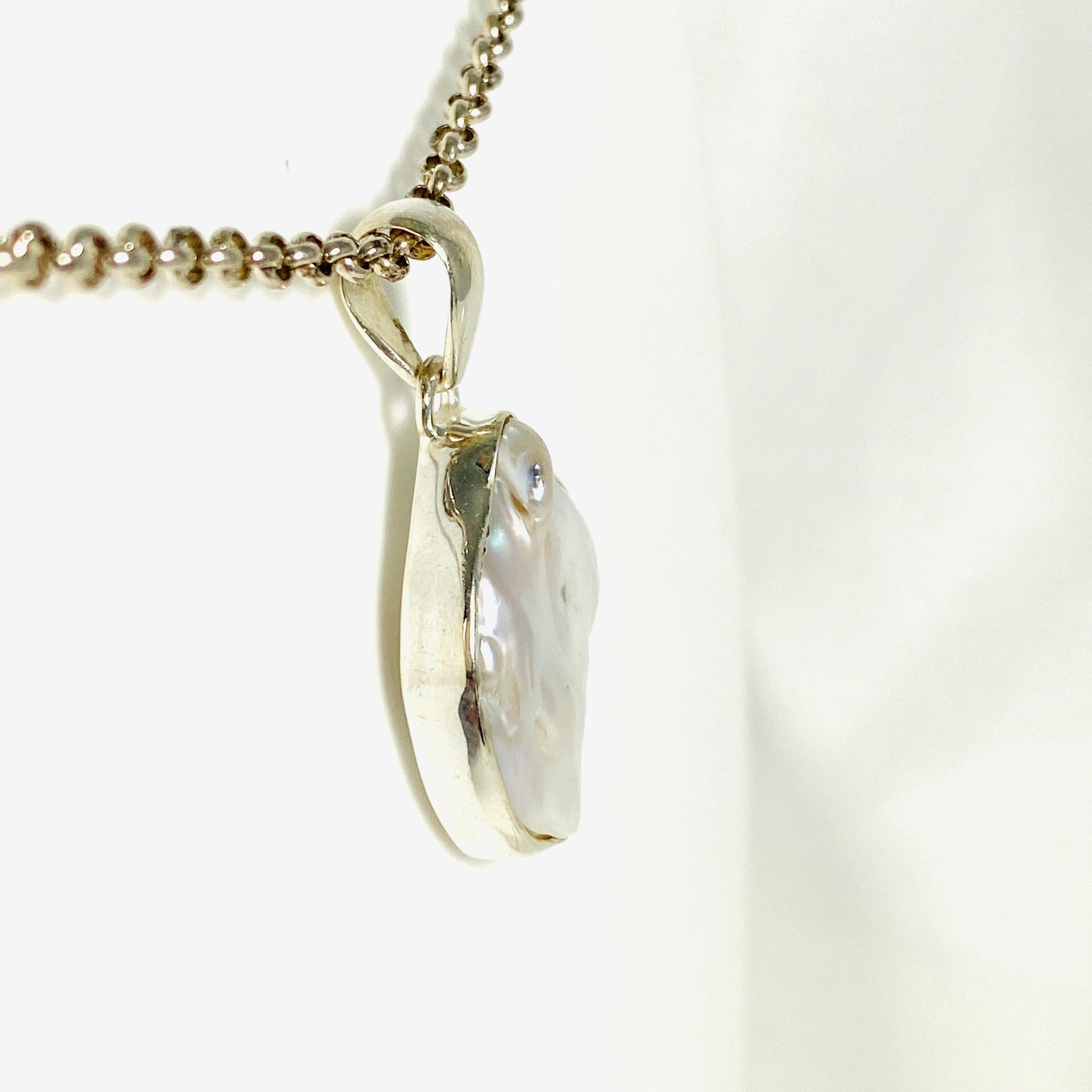 Freeform Pearl Pendant Necklace KPGJ3907 - Elegant Jewelry for Women, Perfect for Weddings, Parties & Special Occasions
