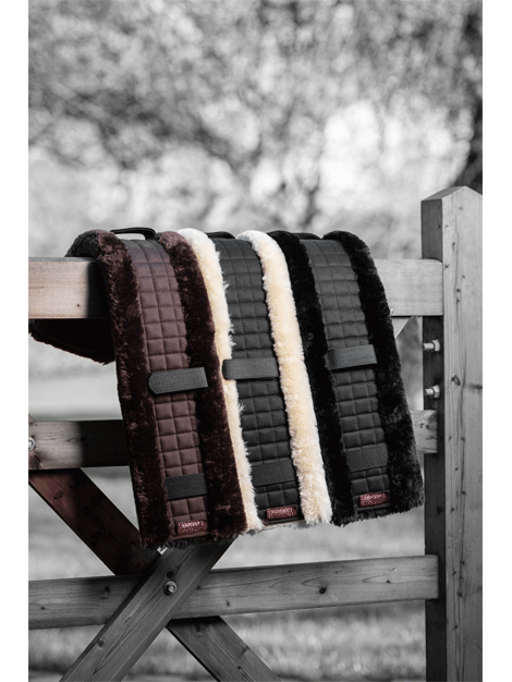 Simuwool Dressage Girth Sleeve - Soft Wool Horse Girth Cover for Comfort & Protection - Perfect for Equestrian Training & Riding