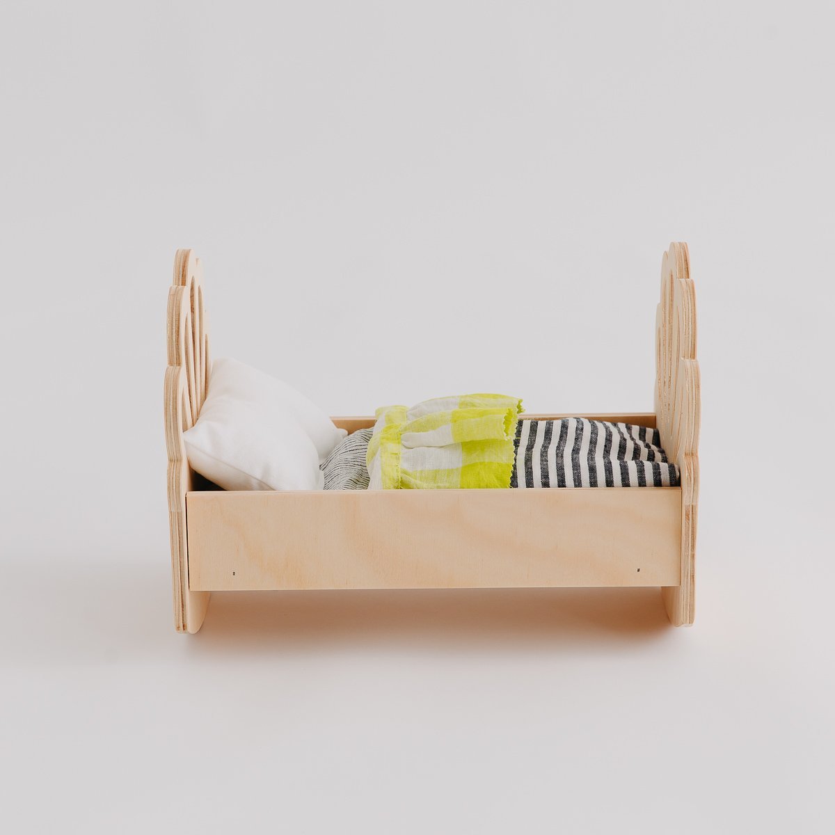 Shell Dolls Rocking Cradle - Wooden Baby Doll Bassinet for Pretend Play & Nursery Decor | Perfect for Toddlers' Imaginative Play & Kids Bedroom Decoration