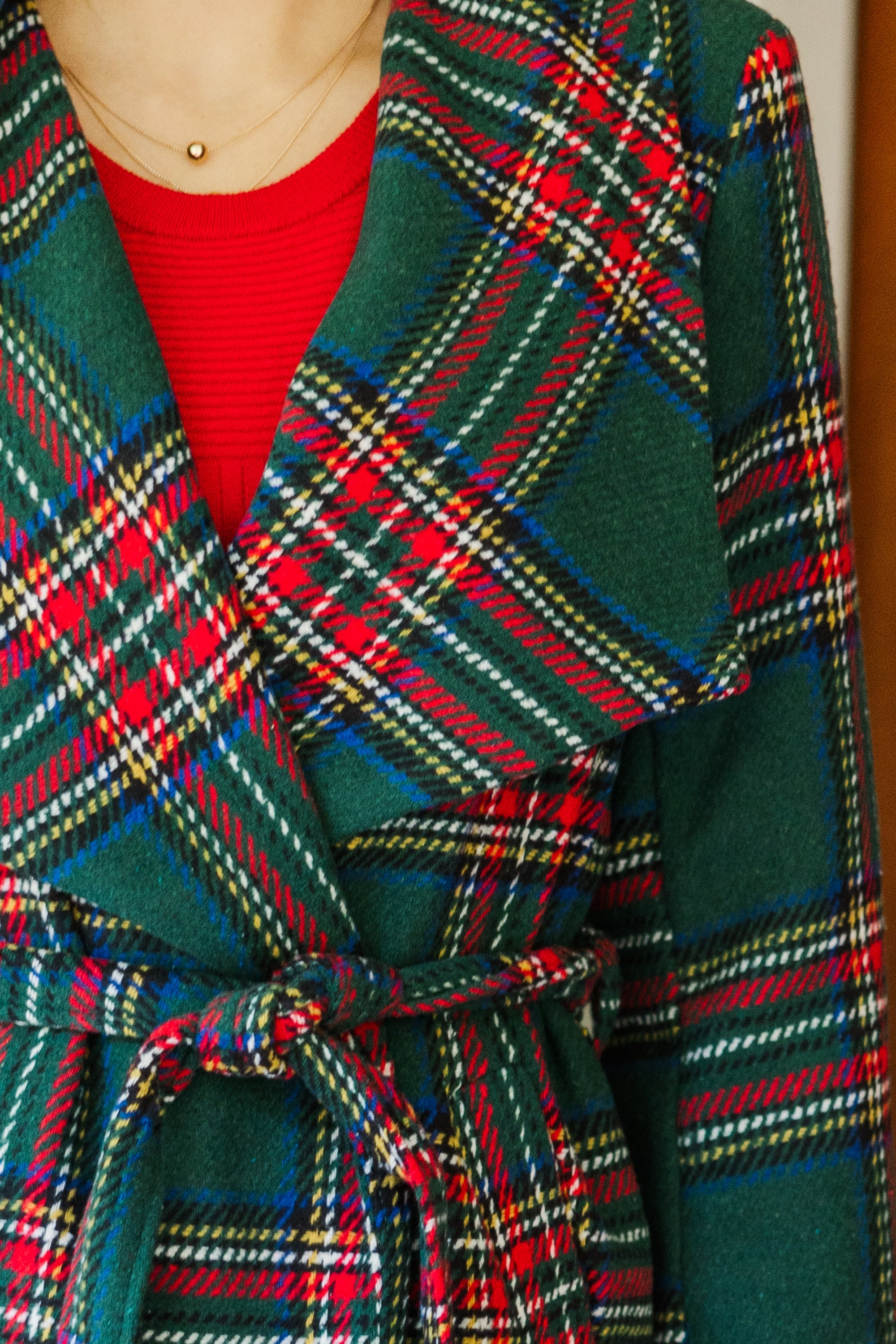 Stylish Green Plaid Coat for Women - Trendy Winter Jacket with Pockets - Perfect for Outdoor Activities and Casual Wear