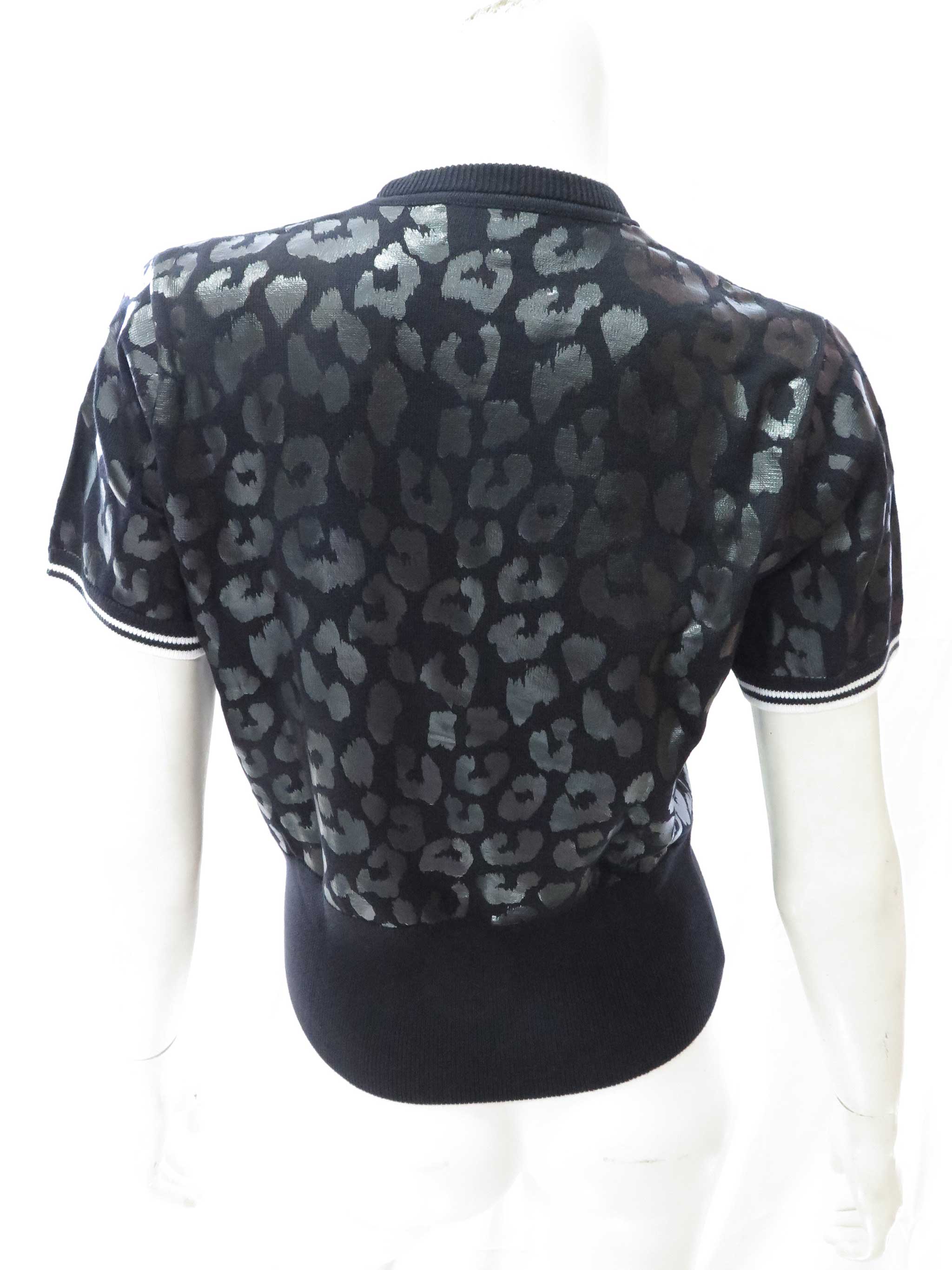 Amy Winehouse Leopard Print Sweater - Vintage Inspired Women's Pullover for Casual Wear & Music Festival Outfits
