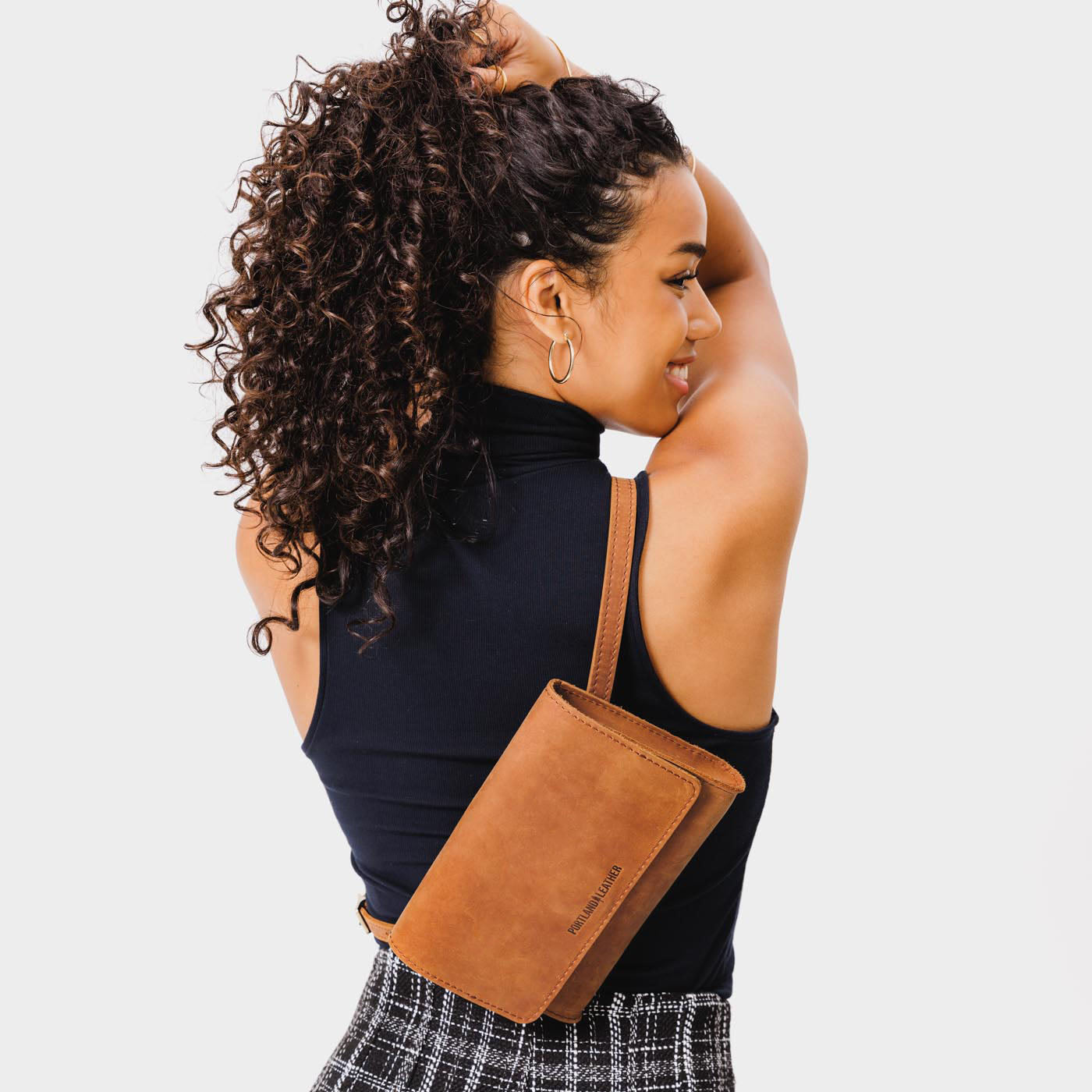 Stylish Basic Belt Bag for Men & Women - Adjustable Waist Pack for Running, Travel & Outdoor Activities