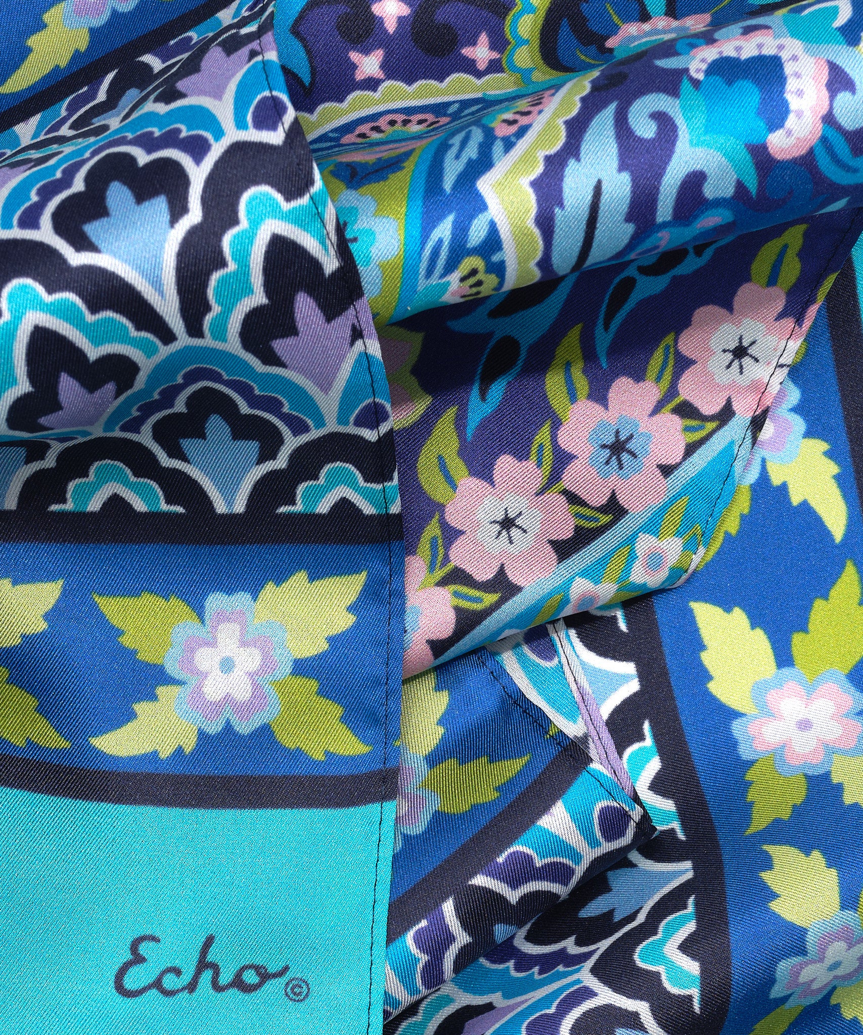 Stylish Mosaic Tile Paisley Silk Oblong Scarf - Elegant Fashion Accessory for Women, Perfect for Parties, Weddings & Special Occasions