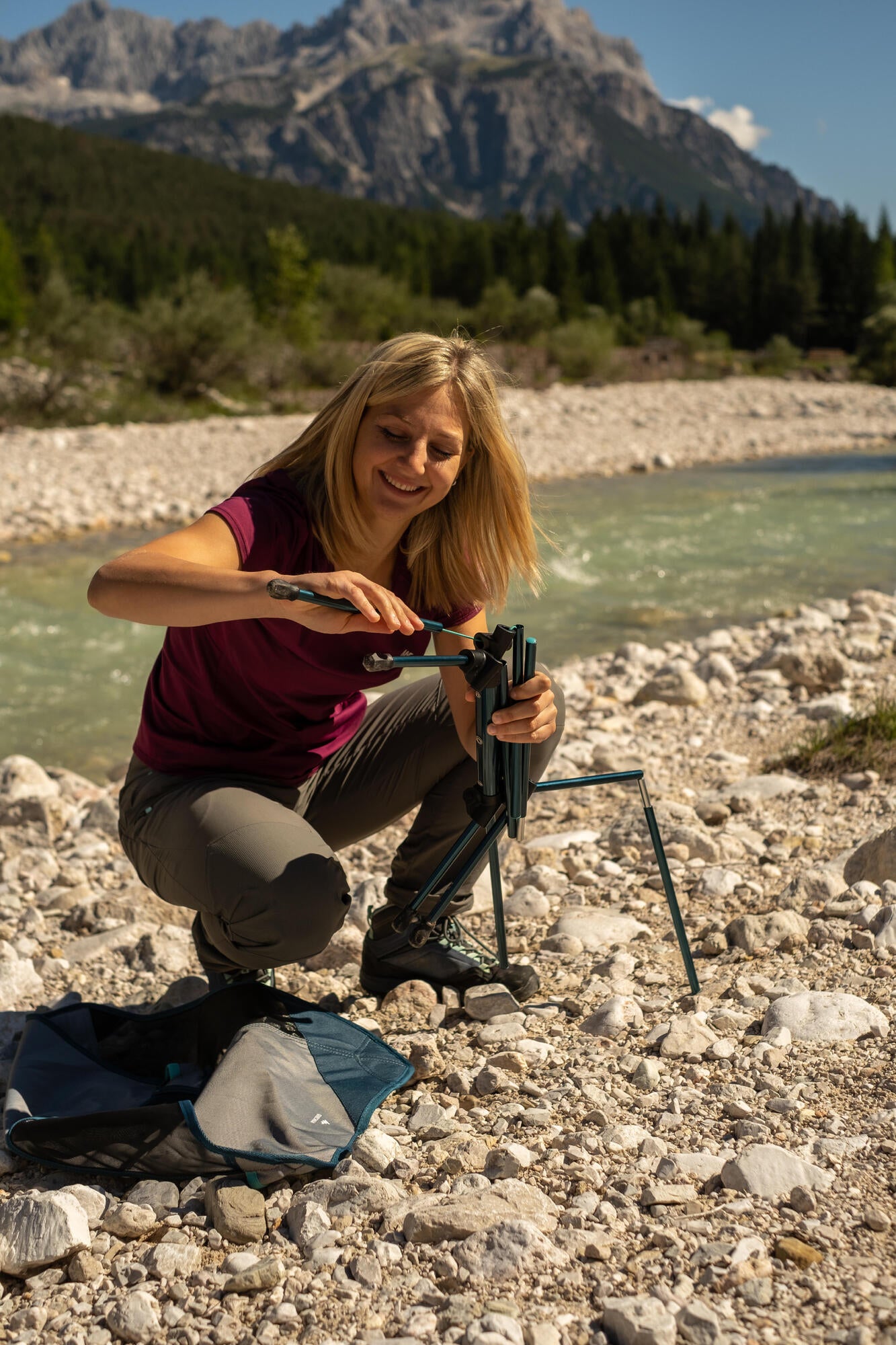Quechua MH500 Compact Folding Camping Chair - Lightweight & Portable Outdoor Chair for Hiking, Backpacking, Picnics & Beach | Perfect for Camping, Travel & Outdoor Adventures