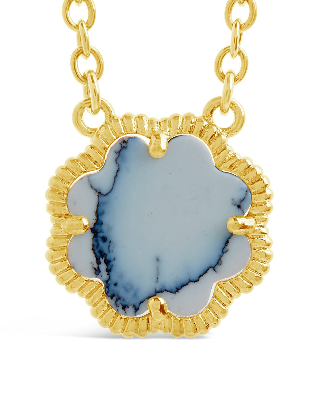 Elegant Rose Petal Pendant Necklace for Women - 18K Gold Plated Floral Jewelry Gift for Valentine's Day, Anniversary & Special Occasions