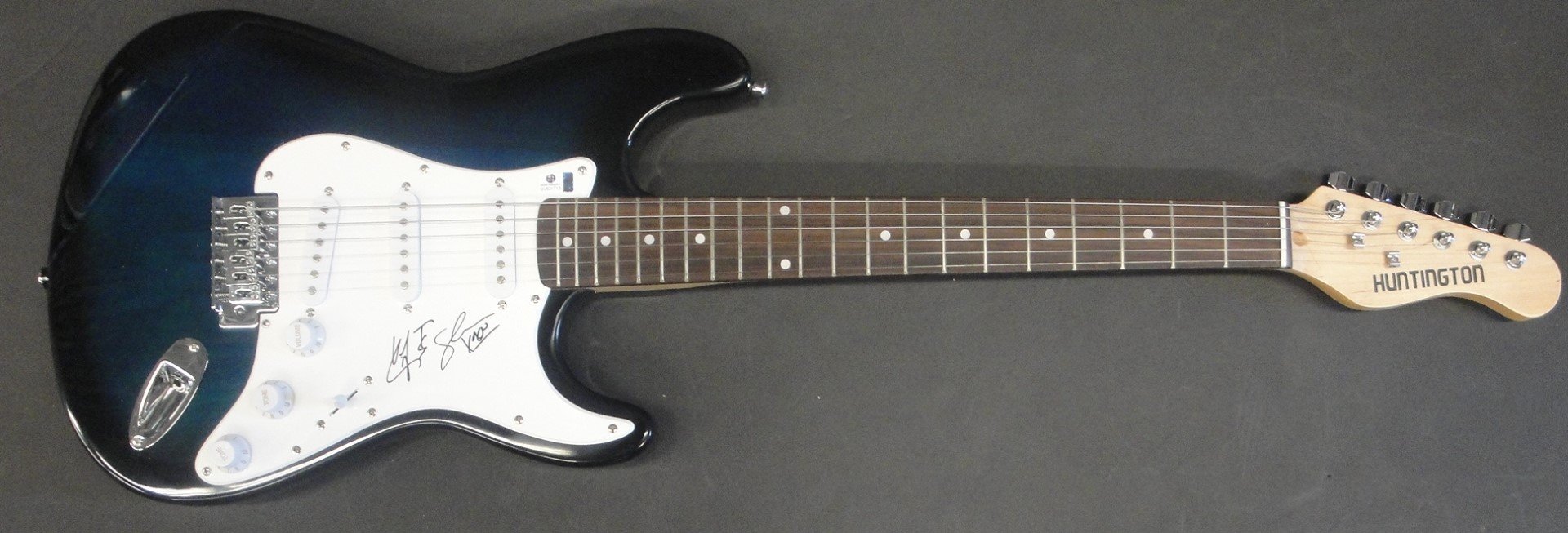 Thompson Square Hand Signed Autographed Electric Guitar - Kiefer & Shawna GA 801713 - Perfect for Collectors, Music Fans & Home Decor