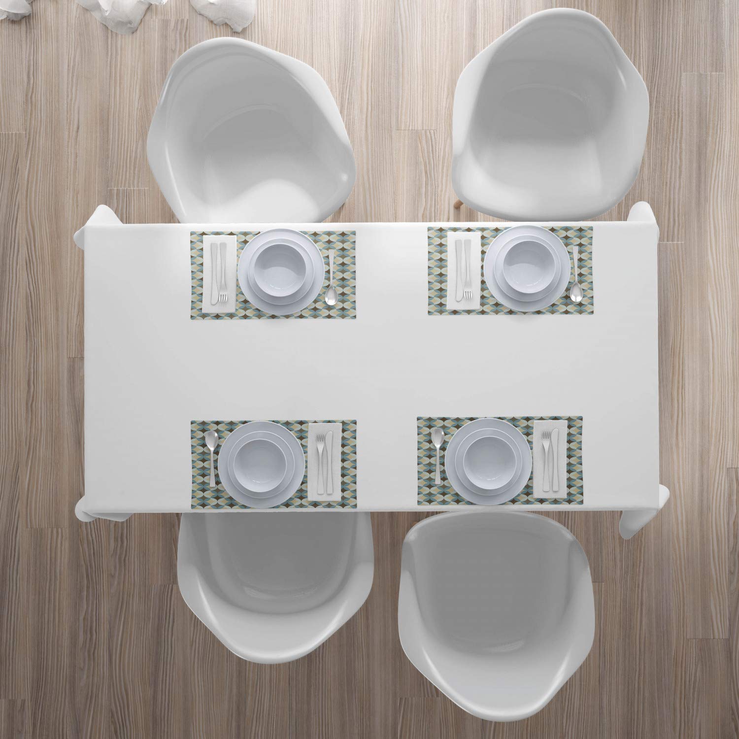 Ambesonne 4-Piece Round Geometric Placemats Set - Eastern Inspired Abstract Floral Design, Washable Fabric Table Mats for Dining Room & Kitchen Decor | Perfect for Holiday Dinners, Parties, and Everyday Use
