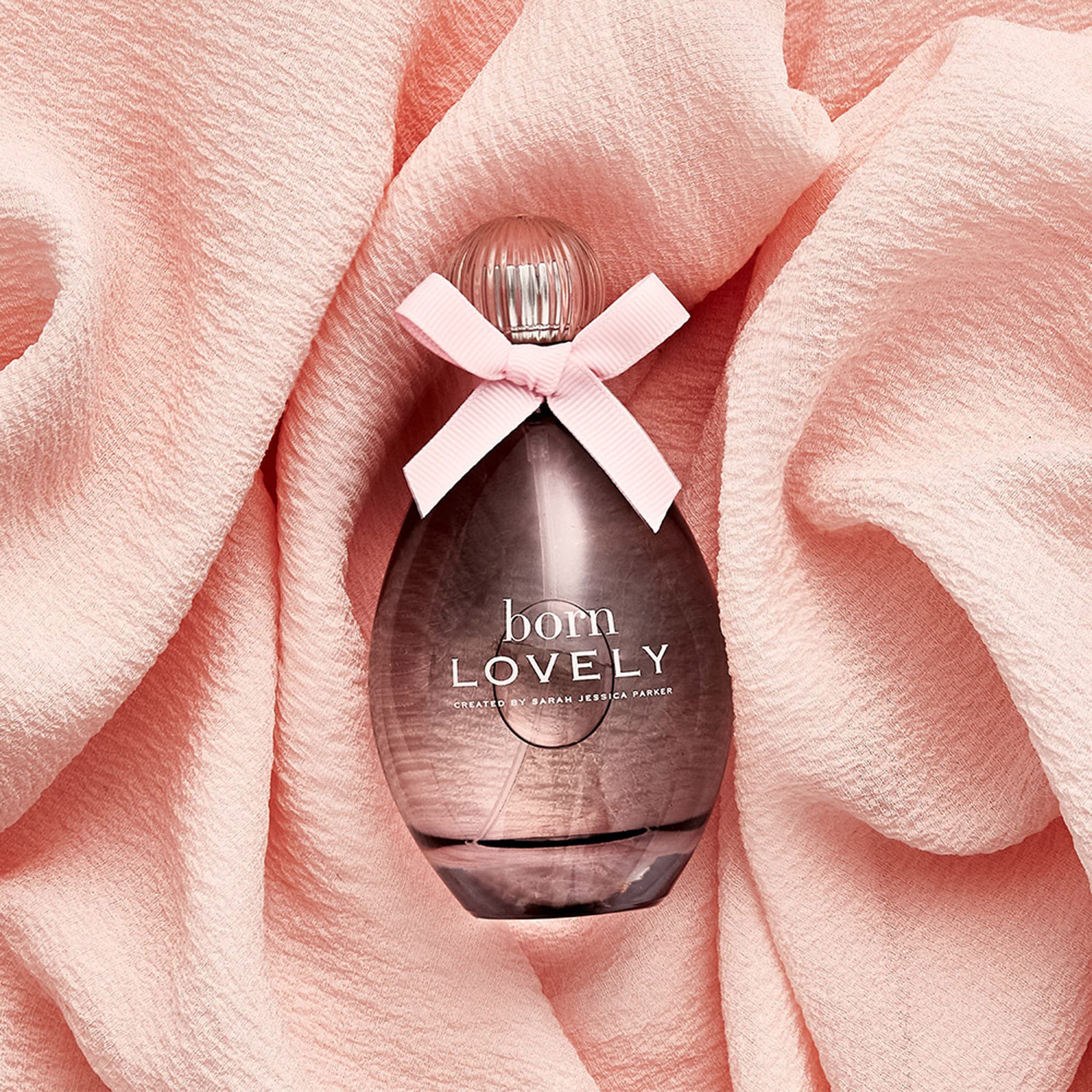 Sarah Jessica Parker Born Lovely Eau de Parfum Set - 100ml & 10ml Perfume, 200ml Body Lotion & 236ml Body Mist for Women | Gift Set for Her, Daily Fragrance & Special Occasions