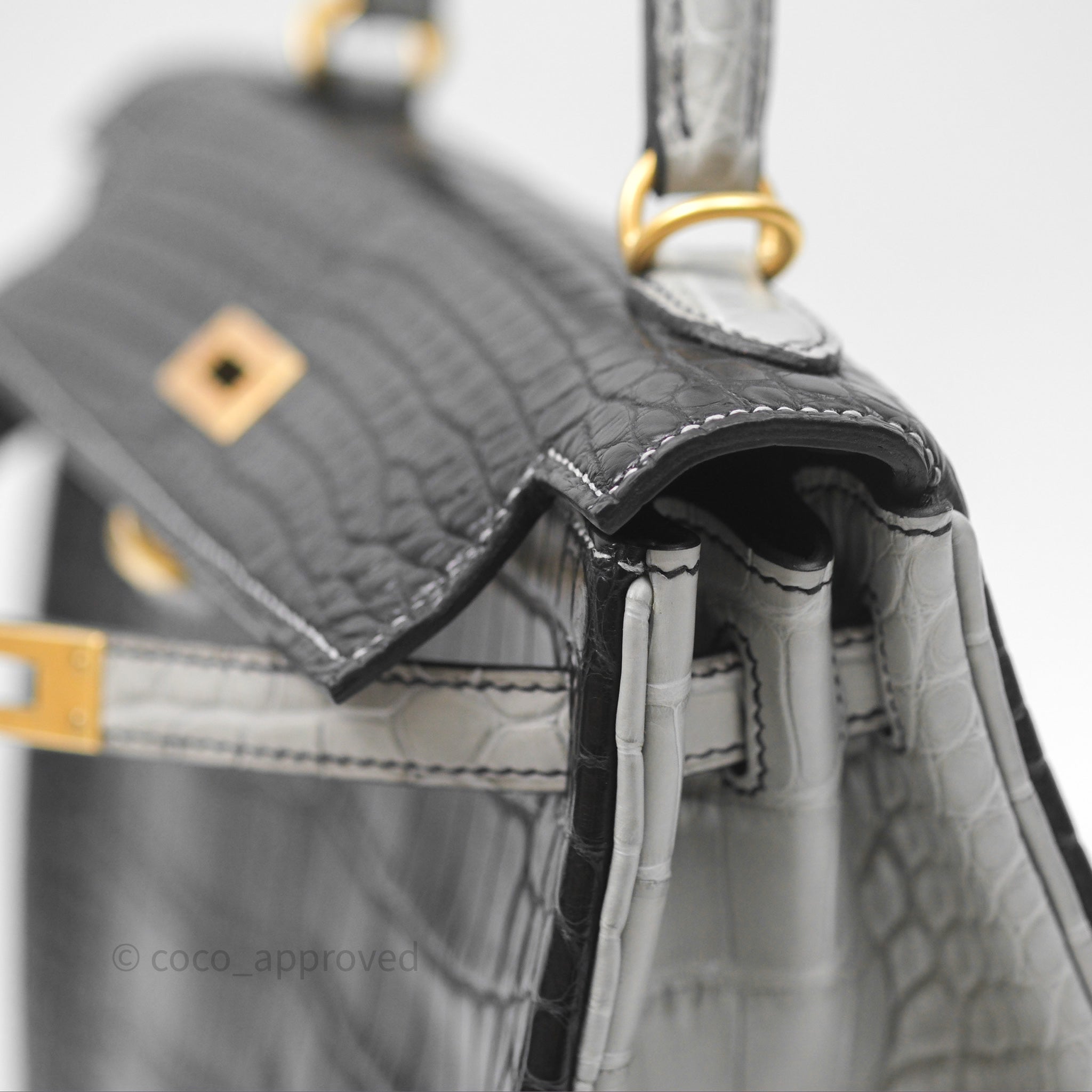 Authentic Hermès Retourne Kelly 25 Alligator Leather Bag - Noir 89 / Gris Mouette 4Z with Brushed Gold Hardware | Luxury Handbag for Women | Perfect for Parties, Weddings & Special Occasions