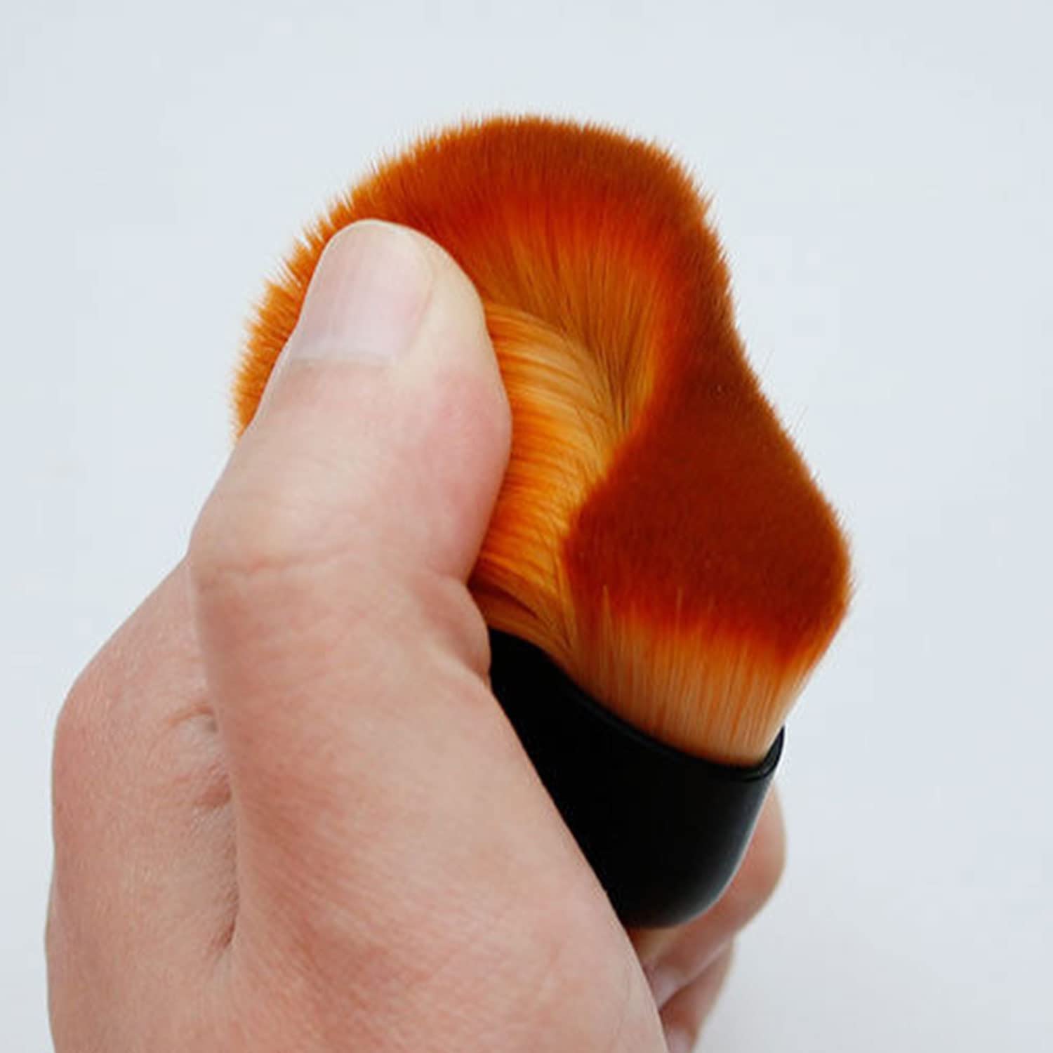 TCCO Foundation Makeup Brush - Flat Kabuki for Liquid, Cream & Powder - Travel-Friendly with Case for On-the-Go Beauty