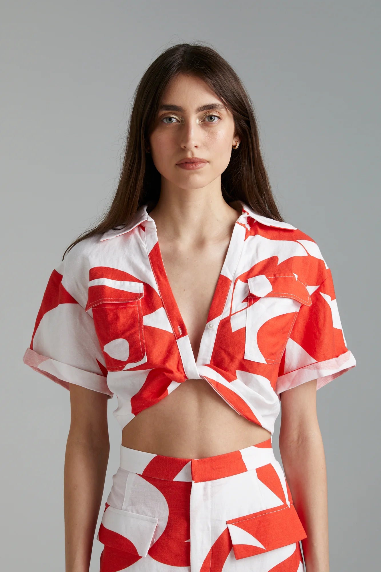 Cropped Linen Twist Shirt - Sailor's Delight - Stylish Summer Top for Women, Beach Outfits & Casual Wear