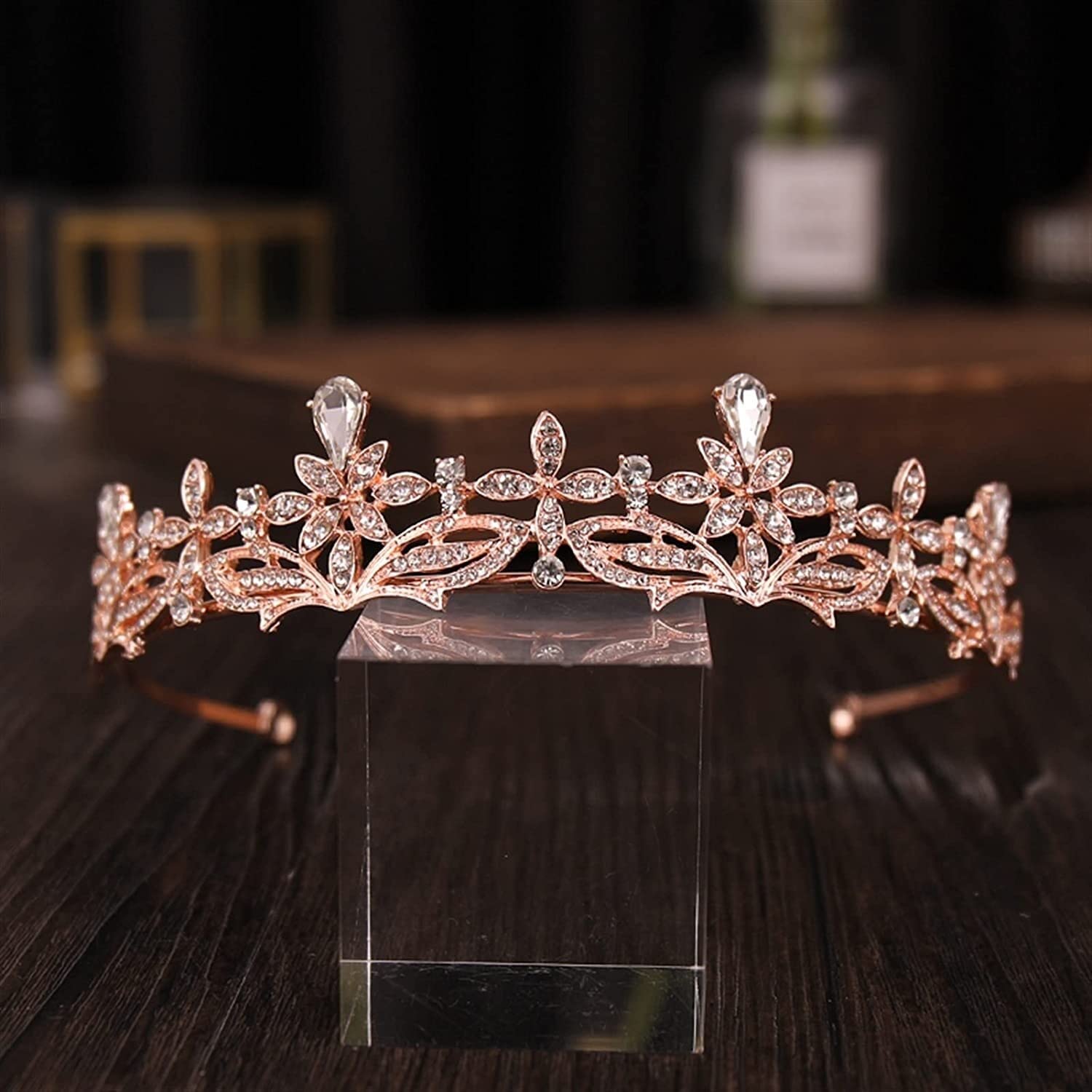 Elegant Rose Gold Rhinestone Wedding Tiara & Bridal Hair Accessories – Sparkling Flower Crown for Bride, Bridesmaids & Special Occasions | Perfect for Weddings, Prom, Pageants & Formal Events