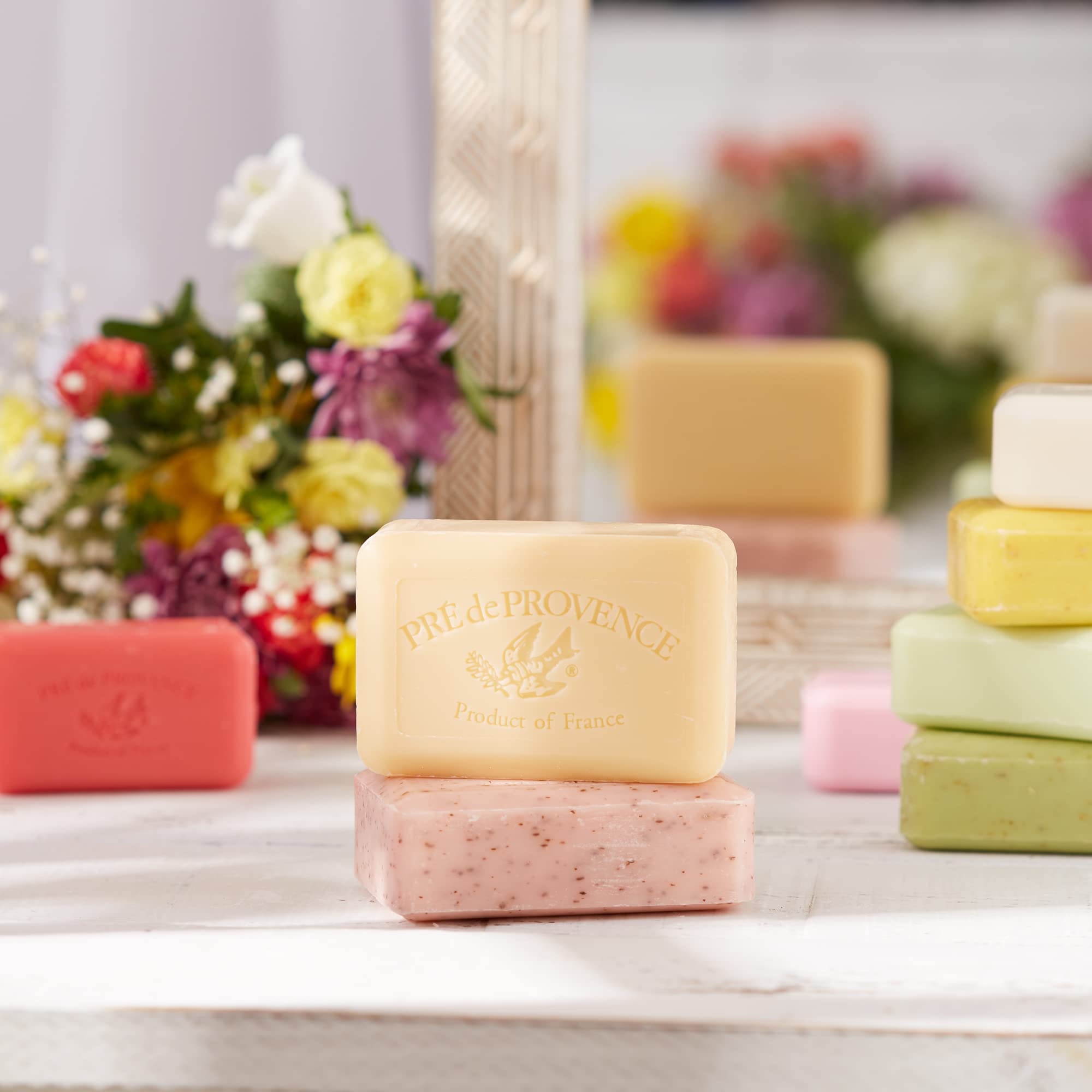 Pre de Provence Artisanal Soap Bar with Organic Shea Butter - Natural French Skincare, Quad Milled for Smooth Lather - Lily of the Valley Scented, 8.8 oz - Perfect for Daily Bathing, Spa Days & Luxury Gifts