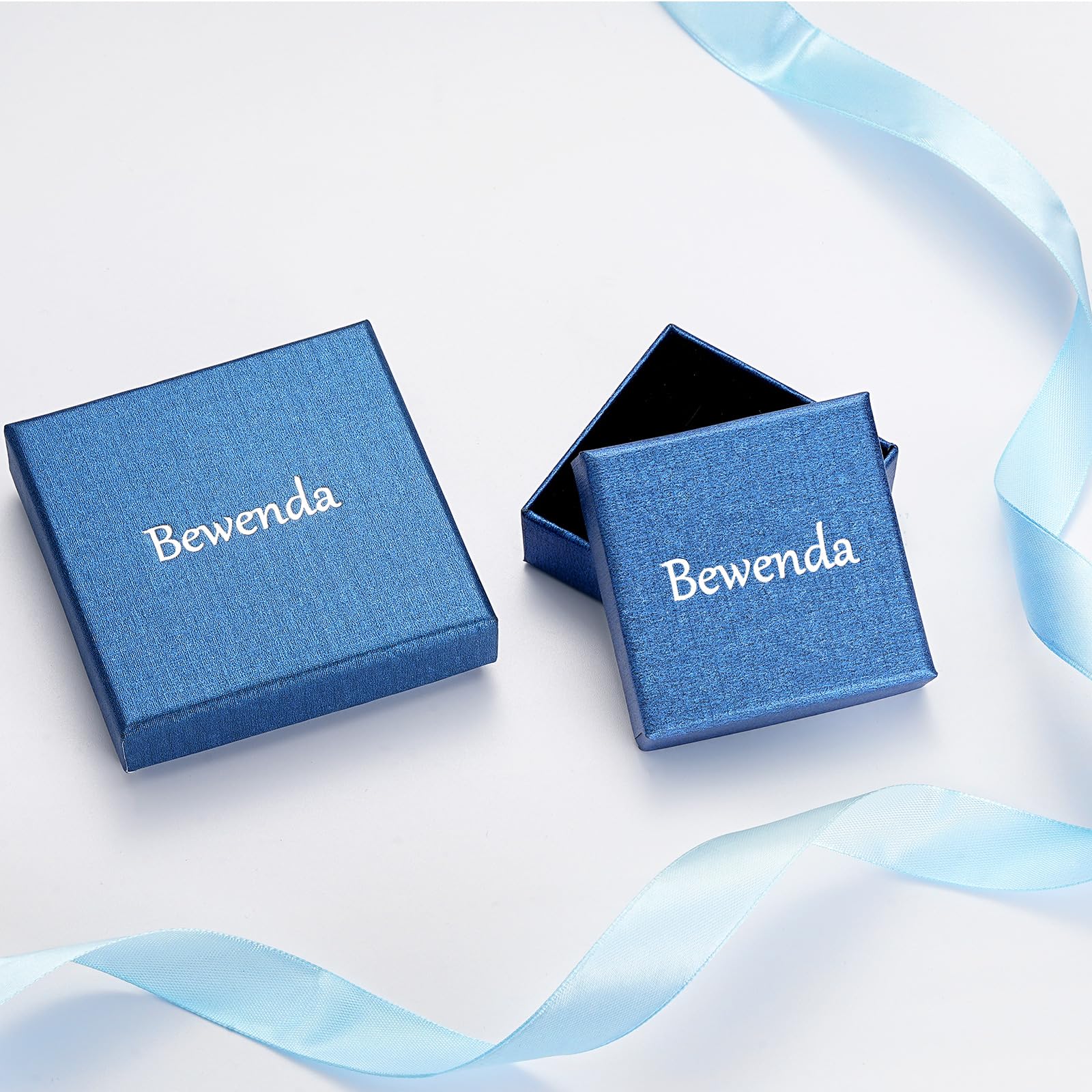 Bewenda 925 Sterling Silver Small Huggie Hoop Earrings for Women - Hypoallergenic Hinged Hoops with Cubic Zirconia, 12mm Tiny Cartilage Sleeper Earrings - Perfect Gift for Girls & Ladies (Ideal for Everyday Wear, Parties & Special Occasions)