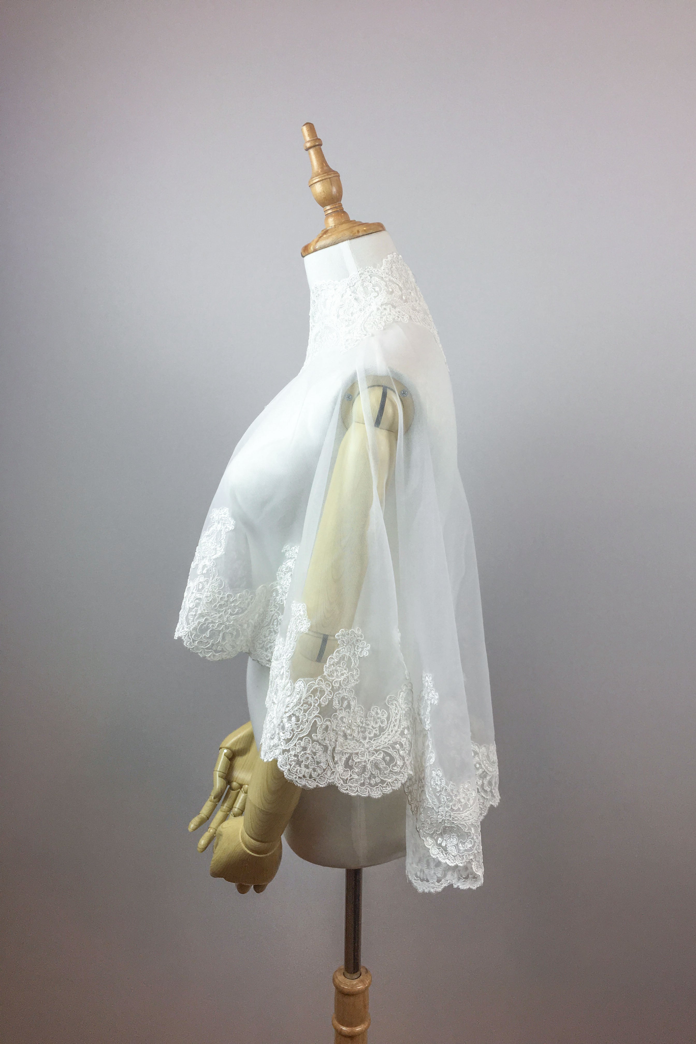 Elegant Lace Bolero Bridal Cover Up - Summer Wedding Shawl for Brides & Bridesmaids - Perfect for Beach, Garden & Outdoor Ceremonies