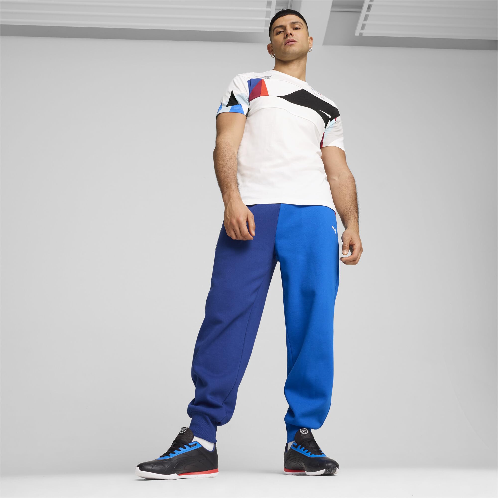 PUMA Men's BMW M Motorsport Essentials Fleece Sweatpants - Comfortable Athletic Joggers for Running, Gym & Casual Wear - Winter Warm Track Pants with Stretch Fit