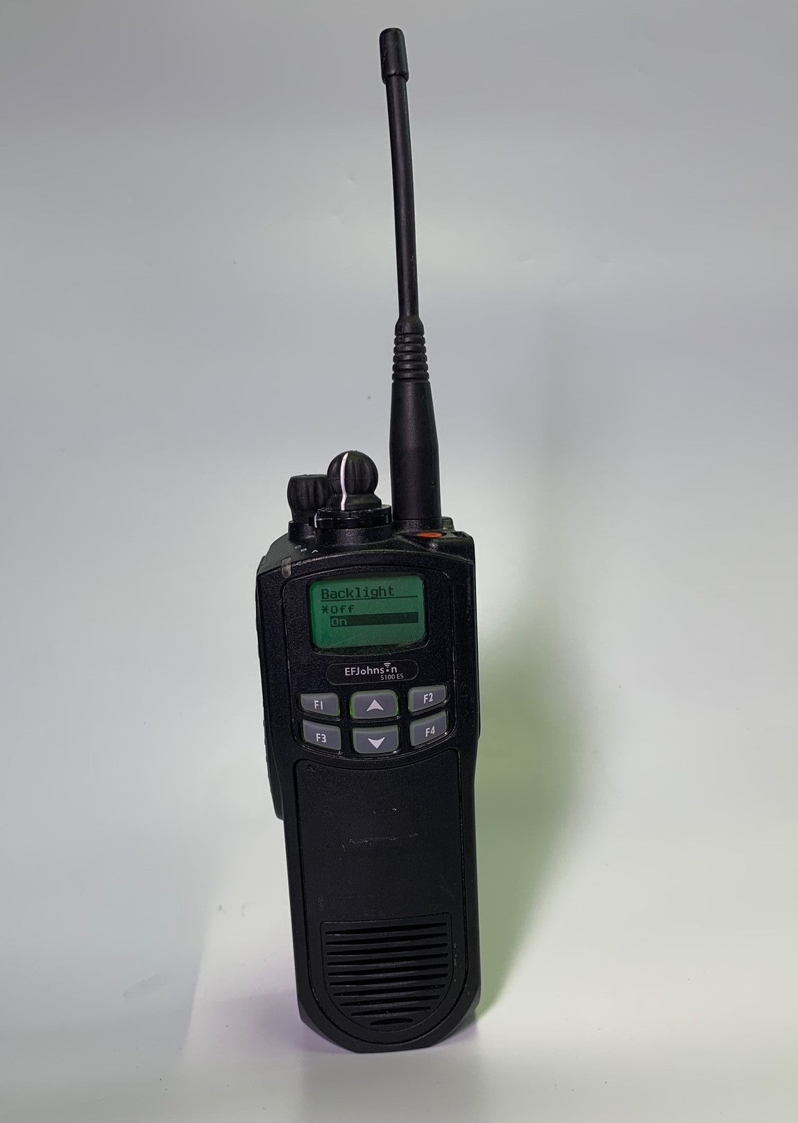 EF Johnson 5100 ES Viking UHF R1 P25 Portable Radio (380-470 MHz) Intrinsically Safe - Ideal for Public Safety, Emergency Response & Industrial Use