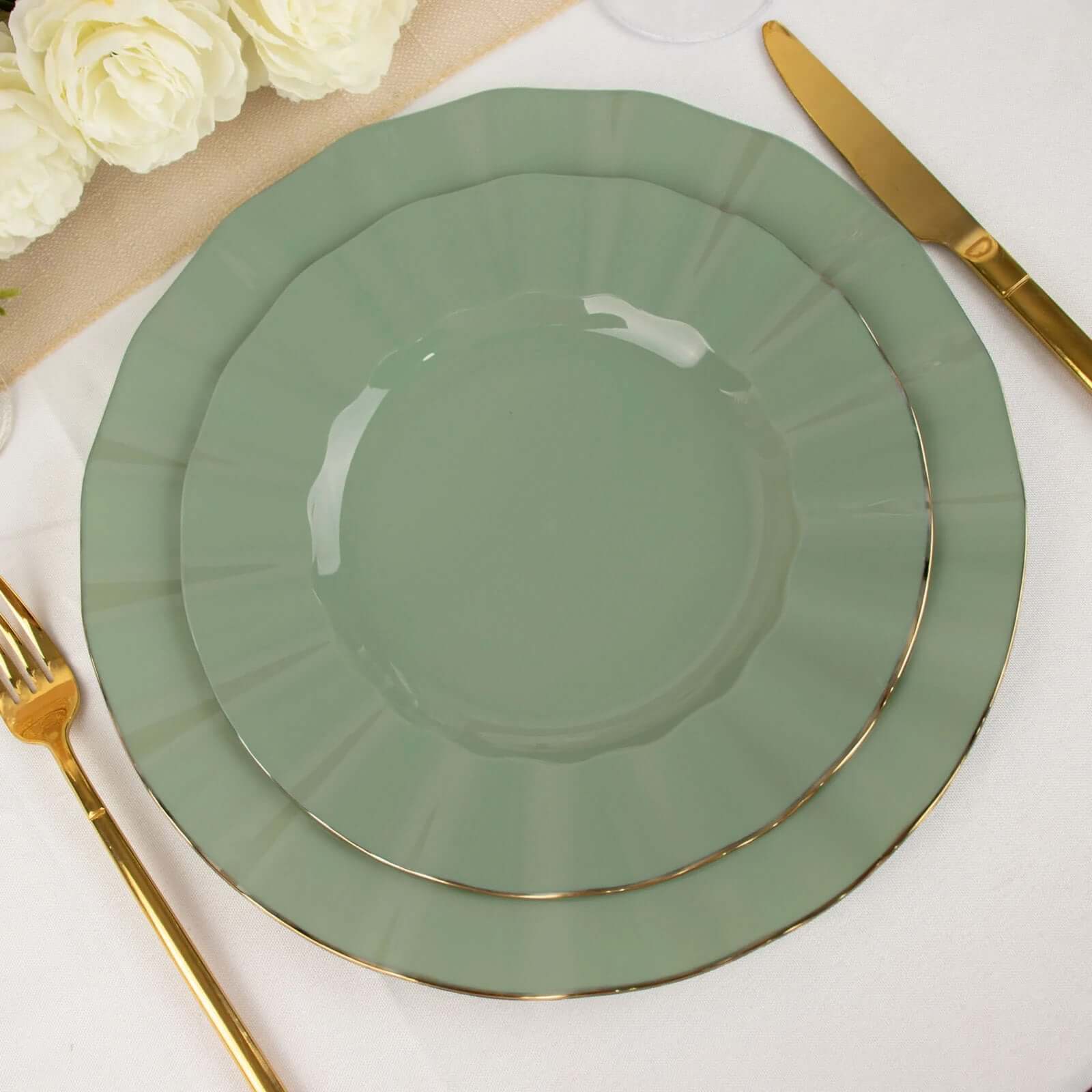 10 Pack Disposable Plastic Dinner Plates - 9 Inch Round Dusty Sage Green Ruffled Rim with Gold Edging - Sturdy Elegant Party Tableware for Weddings, Birthdays & Outdoor Events