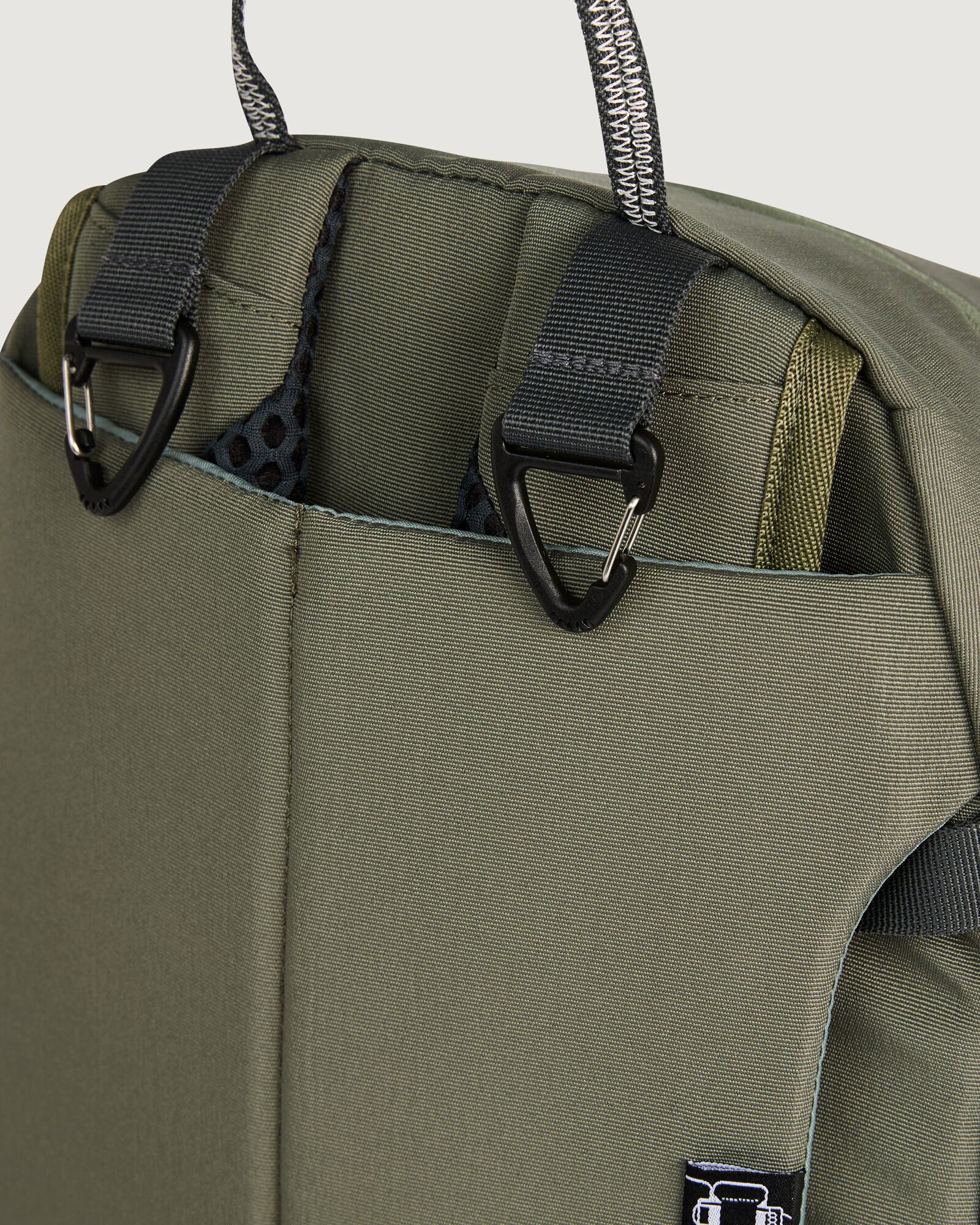 Gluon Beyond Backpack 18L Lightweight Hiking Daypack - Water-Resistant Travel Backpack for Men & Women - Perfect for Outdoor Adventures, Commuting & Daily Use