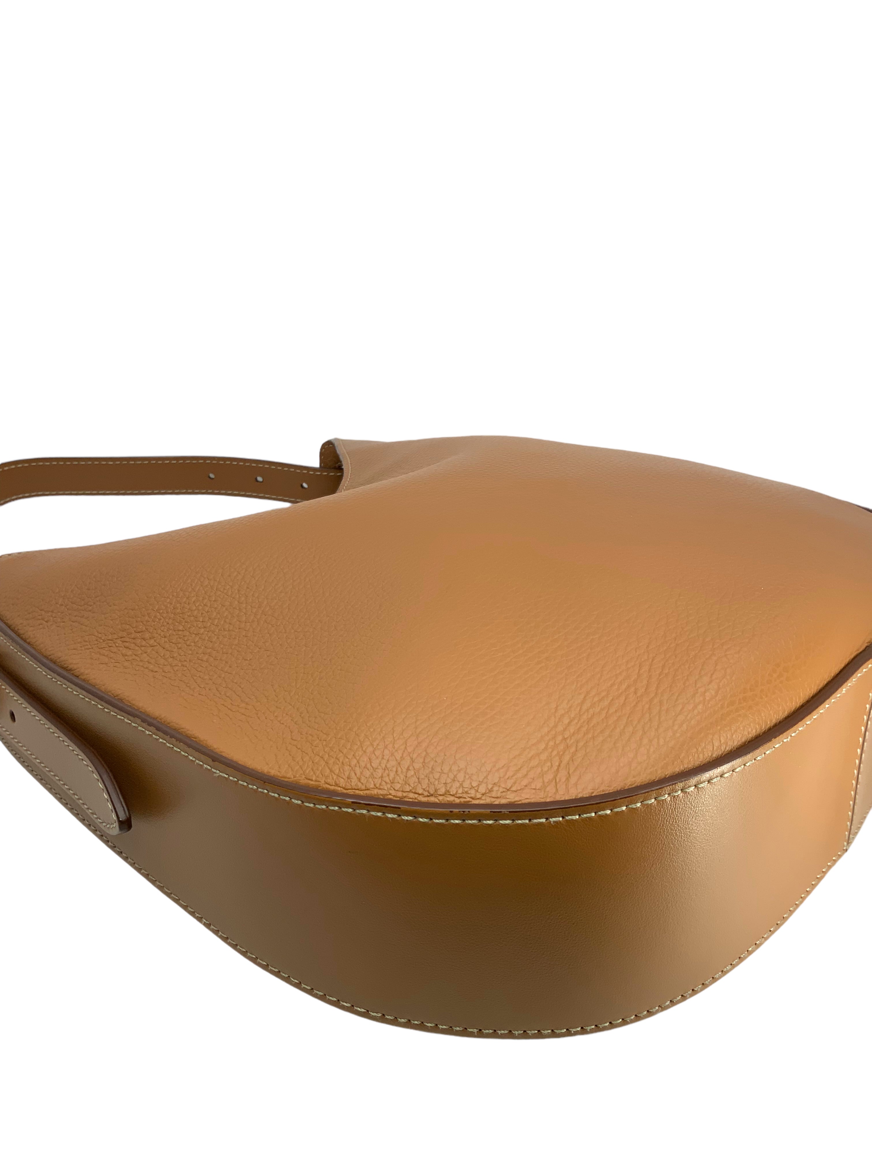 TOD'S Logo Plaque Leather Shoulder Bag for Women - Genuine Leather Designer Handbag - Perfect for Work, Travel & Everyday Use