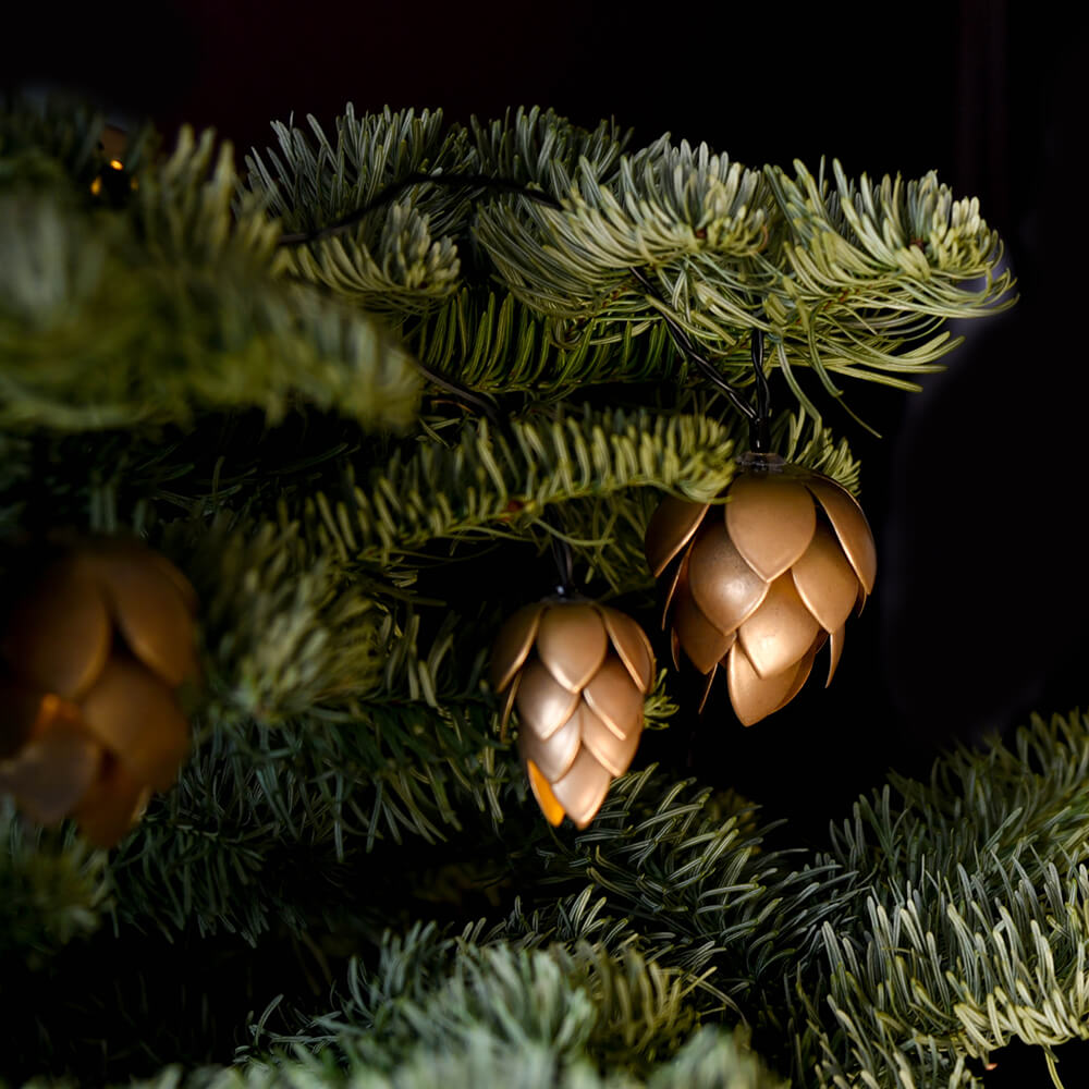 Gold Pinecone LED Fairy Lights Battery Operated - Perfect for Christmas Tree, Wedding, Party, and Home Decor