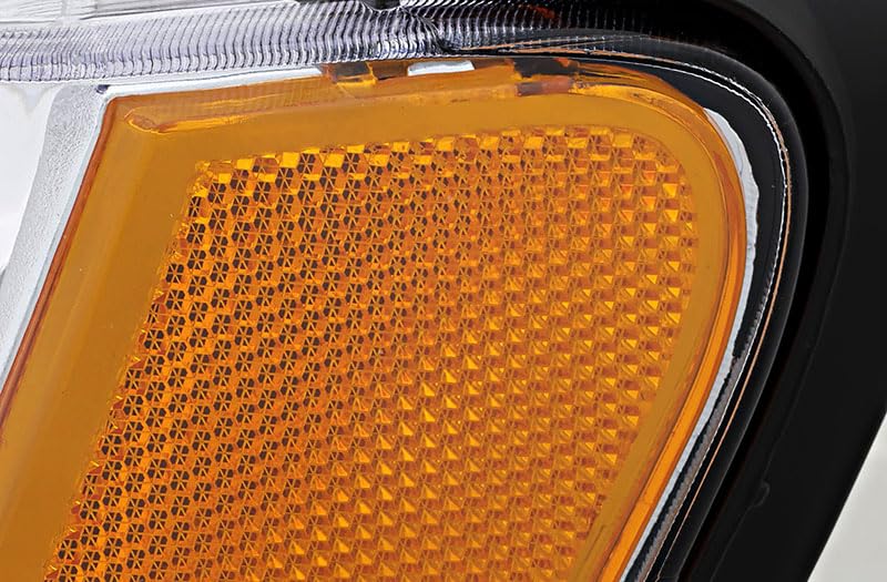 Jeep Grand Cherokee Headlights Lamps Set (2005-2007) - Halogen Replacement for Driver & Passenger Side - Perfect for Night Driving & Off-Road Adventures