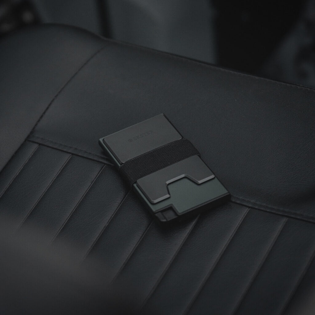 Ekster RFID Blocking Slim Wallet - Premium Leather Card Holder for Men & Women - Perfect for Travel, Business & Everyday Use