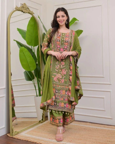 Stylish Plus Size Green Jaipuri Print Mirror Work Salwar Suit Set for Women – Perfect for Weddings, Festivals & Special Occasions