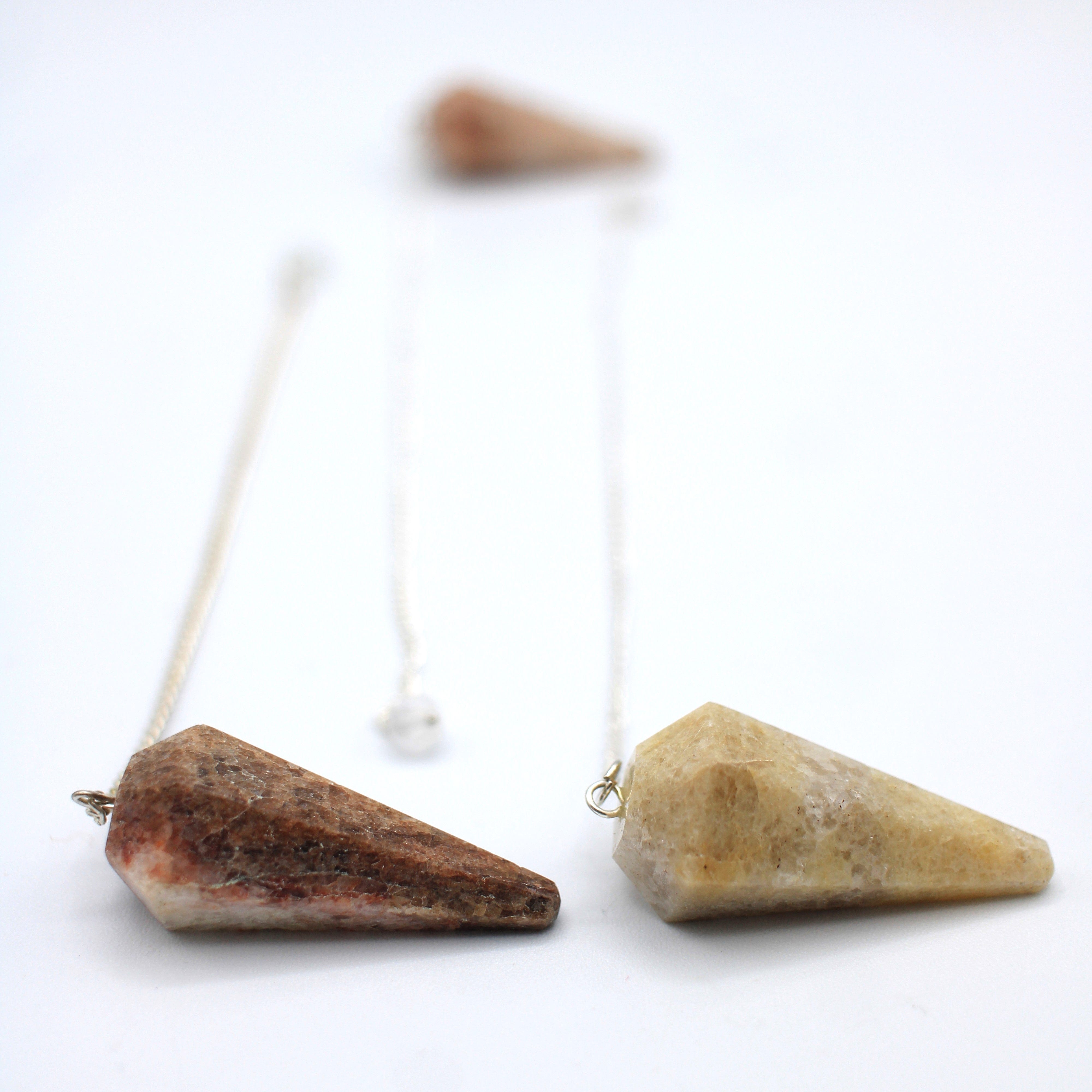 Canadian Yellow Quartz Pendulum - Natural Healing Crystal for Chakra Balancing, Meditation & Energy Cleansing | Perfect for Spiritual Practices, Home Decor & Gift Giving