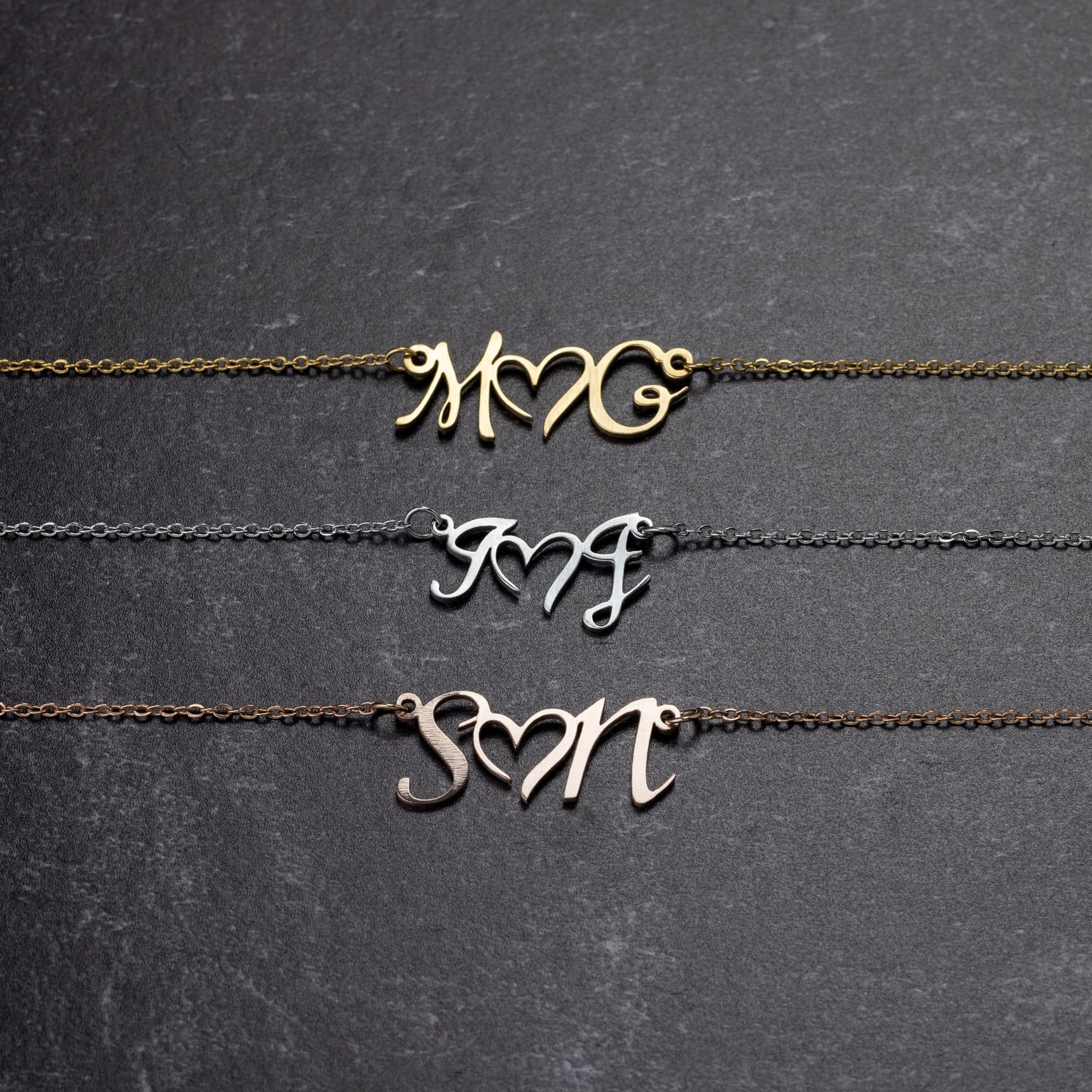Personalized Couple Necklace for Her & Him - Romantic Anniversary & Wedding Gift for Couples - Perfect for Valentine's Day, Engagement & Special Occasions