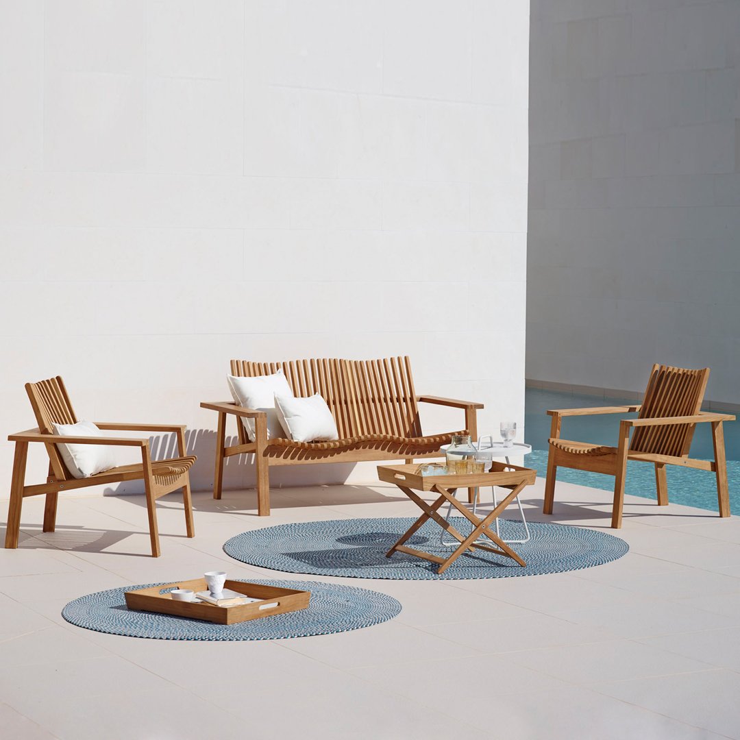 Premium Amaze Outdoor Lounge Chair - Waterproof & Foldable Patio Furniture for Backyard, Poolside, Beach, and Garden Relaxation