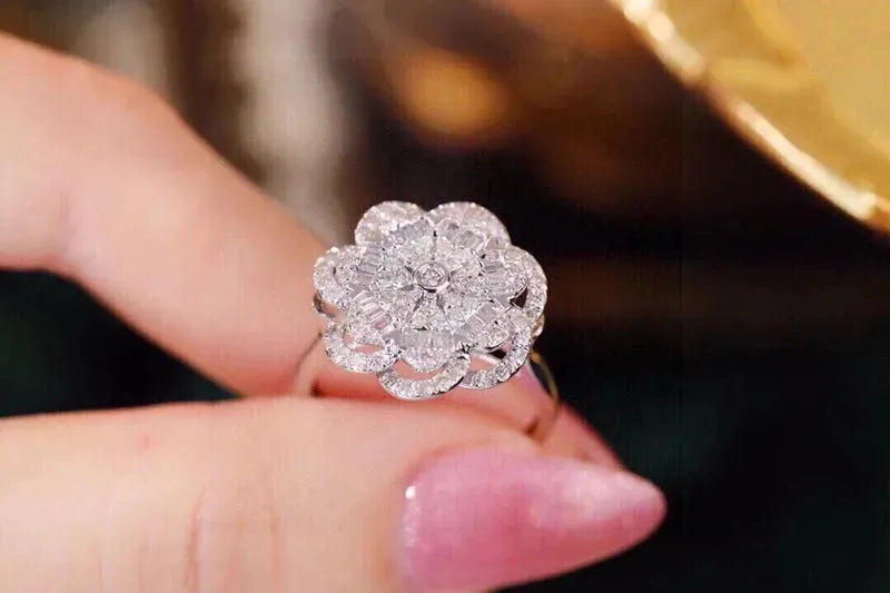 18K White Gold Flower Diamond Engagement Ring for Women - 0.90 Carat Natural Diamond Wedding Ring | Luxury Bridal Jewelry for Proposals, Anniversaries & Special Occasions